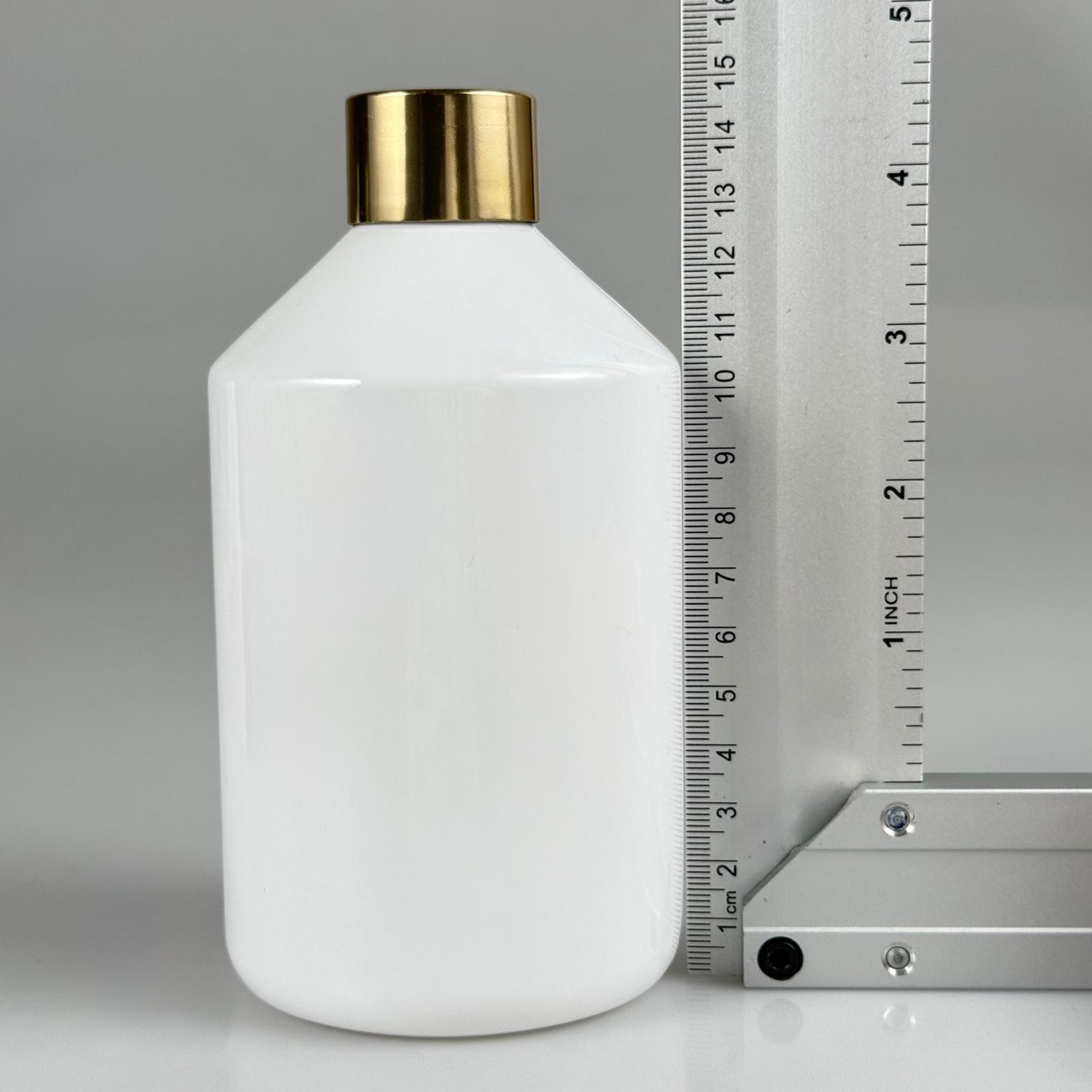 500 CC BEYAZ PET ŞİŞE + ALÜMİNYUM KAPLAMALI GOLD KAPAKLI TAKIM - 500 ML PET ŞİŞE