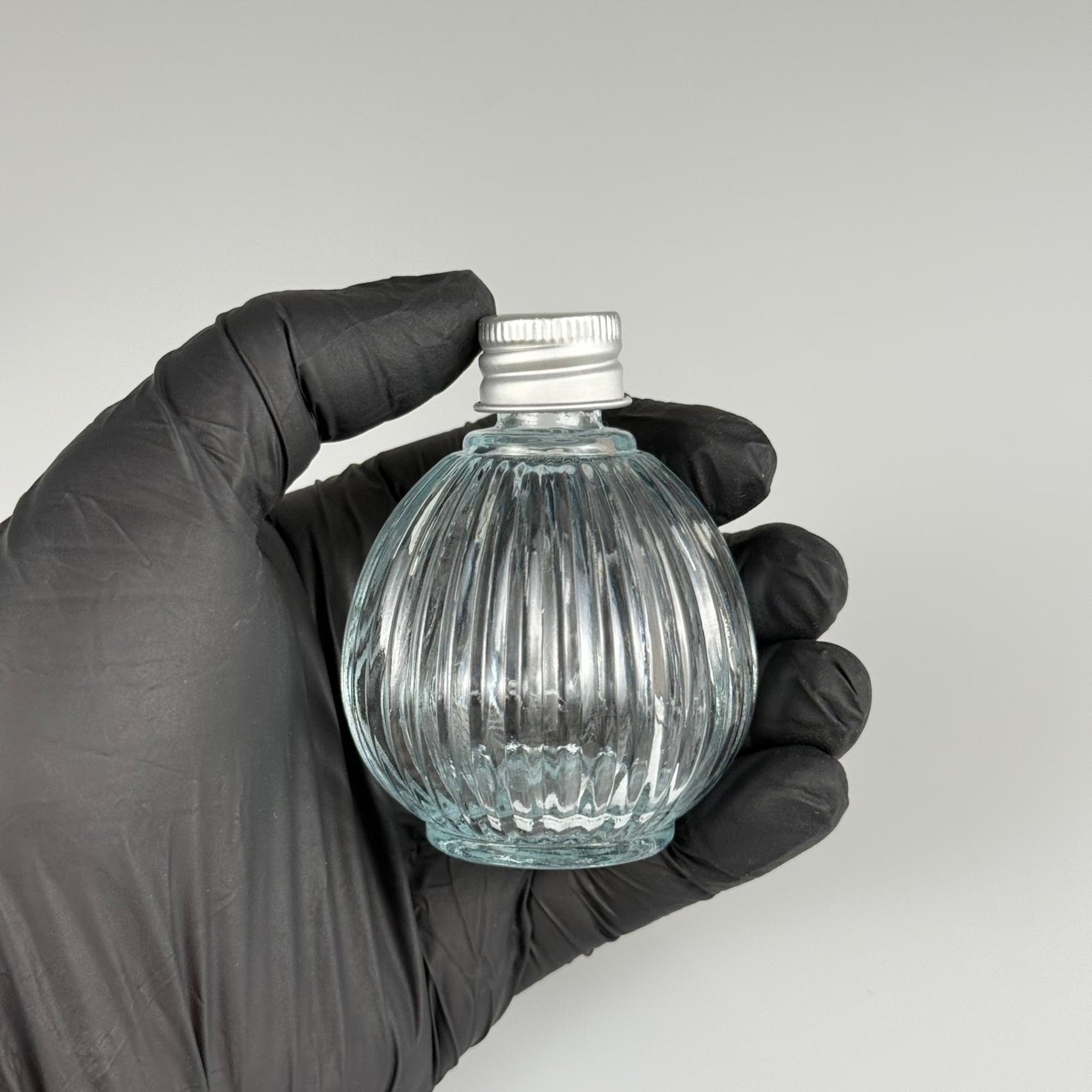 50 CC TOP ÇİZGİLİ CAM ŞİŞE + GÜMÜŞ ALÜMİNYUM METAL KAPAKLI TAKIM - 50 ML ŞEFFAF CAM ŞİŞE