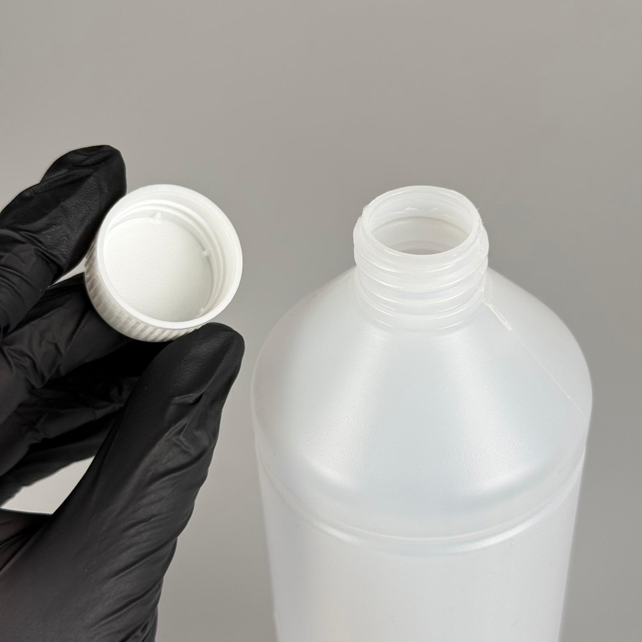 1 LİTRE TİNER ŞİŞESİ - BEYAZ KÖPÜK CONTALI KAPAKLI - 1000 ML KİMYASALA DAYANIKLI PLASTİK ŞİŞE - 1 LT POLİETİLEN ŞİŞE UZUN
