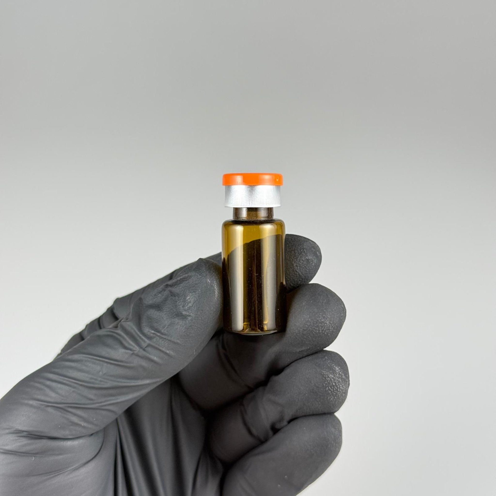 3 ML VİAL FLAKON ŞİŞE- 13 AĞIZ 3 CC AMBER CAM İLAÇ ŞİŞESİ + KAUÇUK BUTİL ENJEKTÖR TIPASI + TURUNCU FLAKON KAPAKLI TAKIM