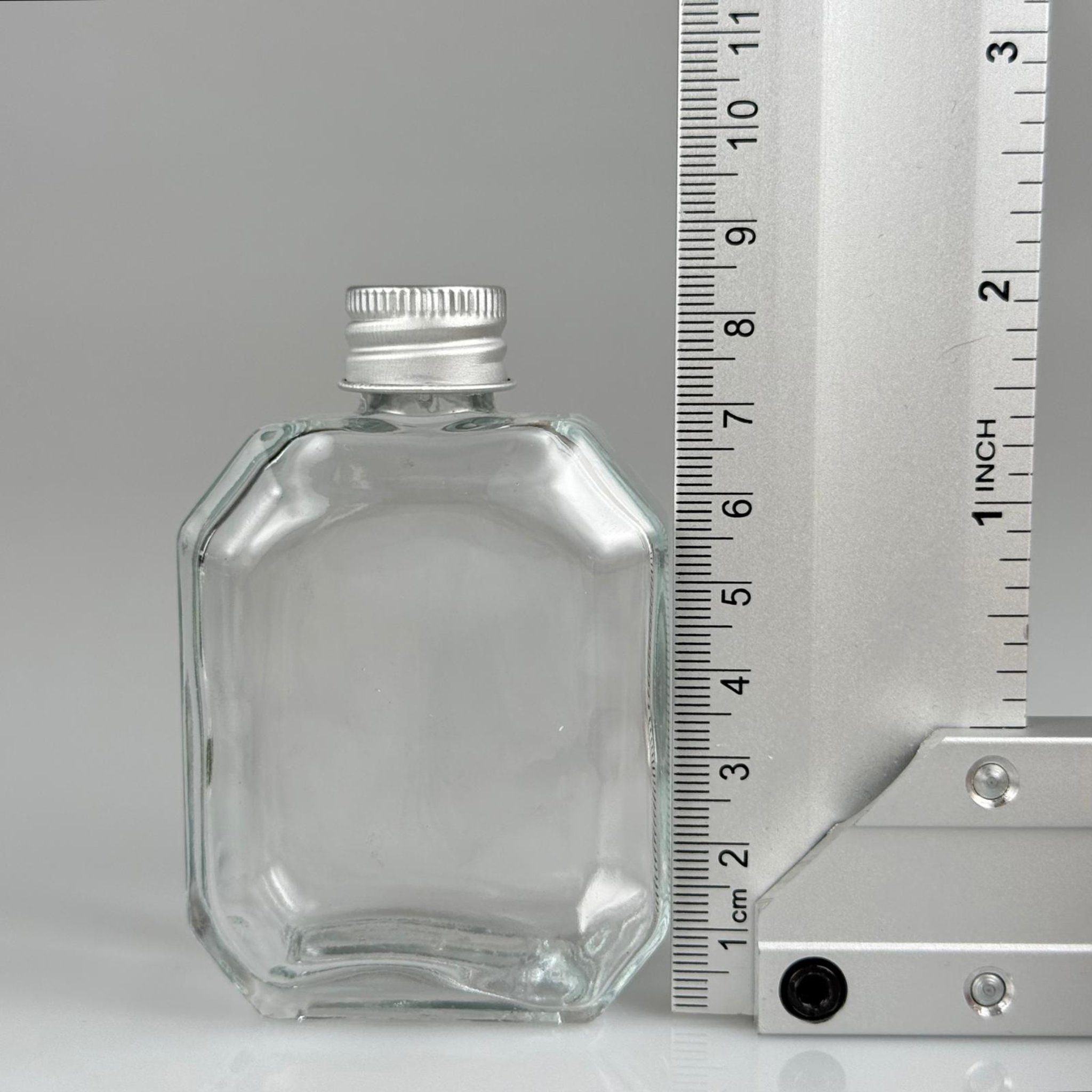 50 CC KAZABLANKA MODEL CAM ŞİŞE + GÜMÜŞ ALÜMİNYUM METAL KAPAKLI TAKIM - 50 ML ŞEFFAF CAM ŞİŞE