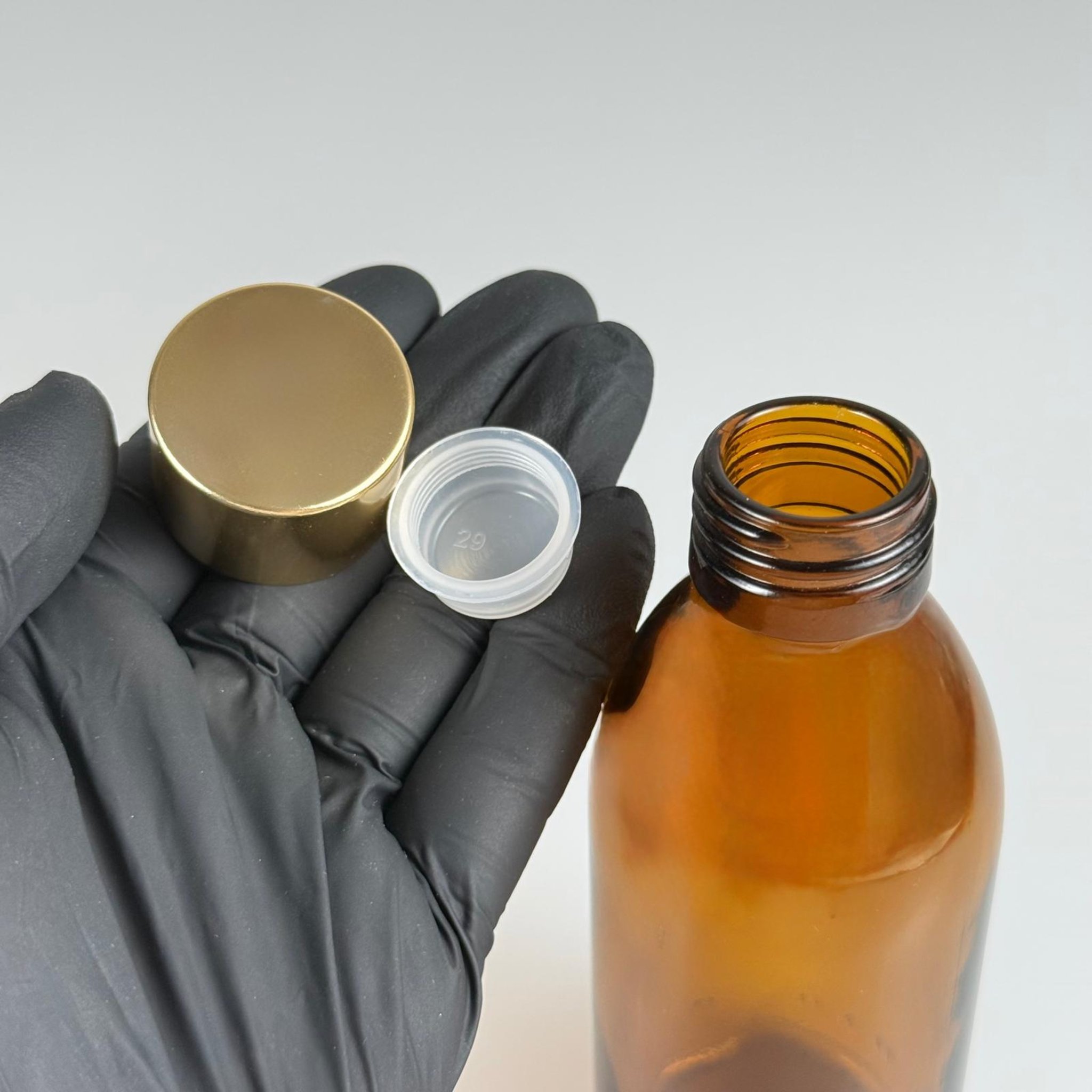 160 CC AMBER CAM ŞİŞE + ALÜMİNYUM KAPLAMALI GOLD KAPAKLI + KÖR TIPALI TAKIM -  160 ML KAHVERENGİ CAM ŞİŞE