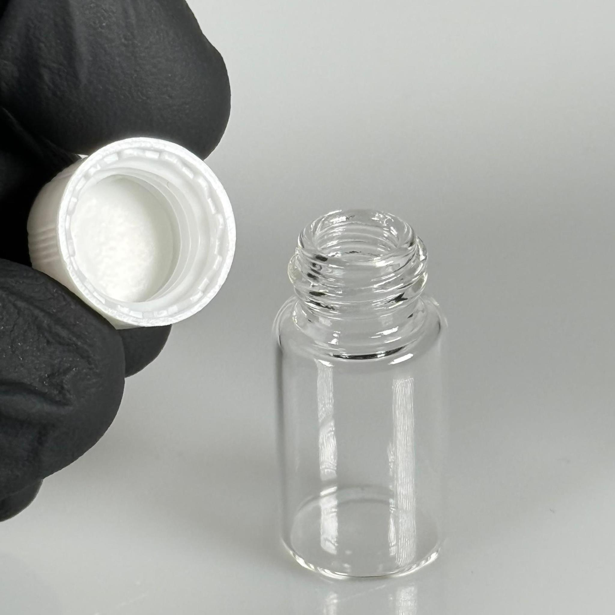 3 CC ŞEFFAF CAM ŞİŞE - BEYAZ KAPAKLI - 3 ML KAPAKLI CAM ŞİŞE