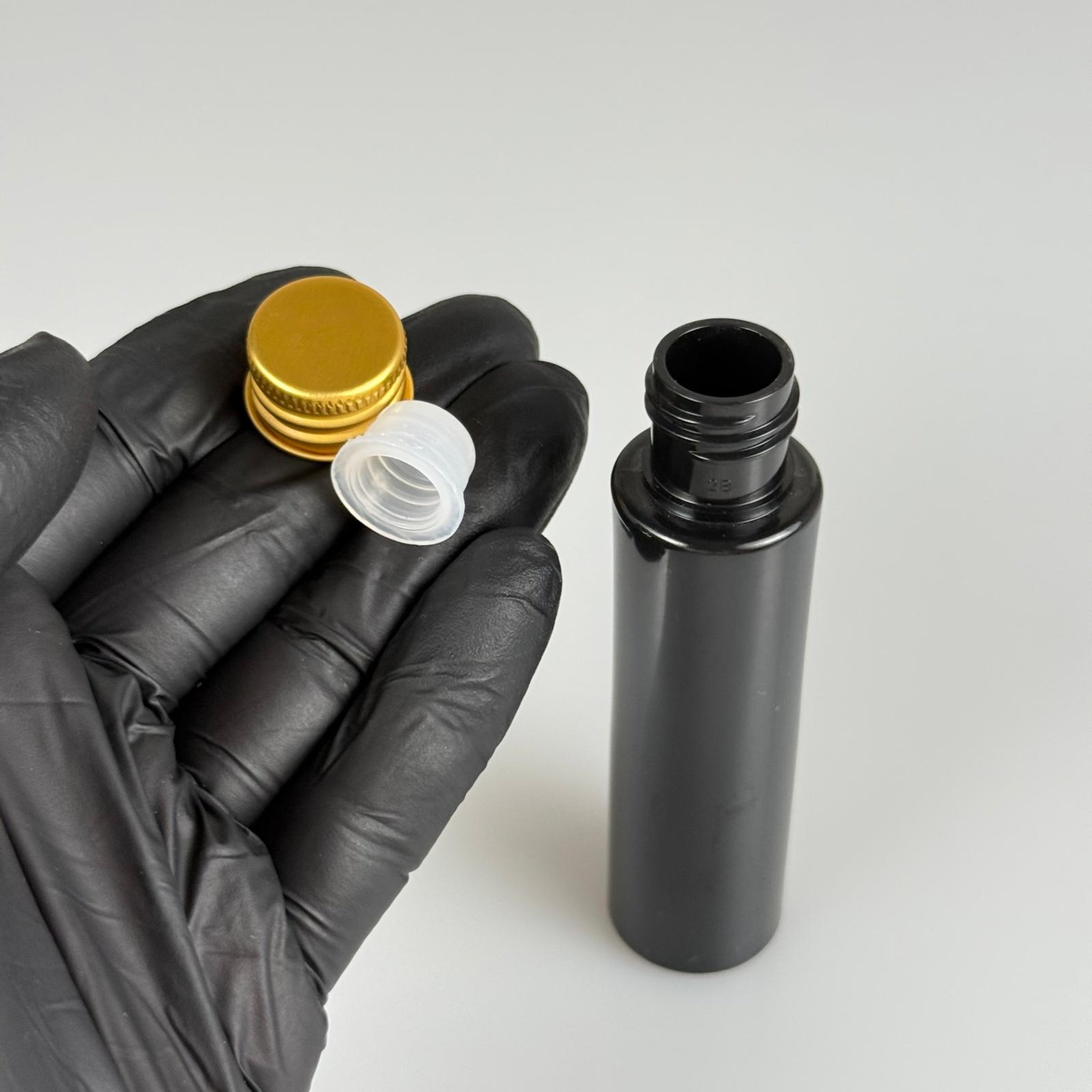 35 CC PET ŞİŞE - KÖPÜK CONTALI GOLD ALÜMİNYUM METAL KAPAKLI + KÖR TIPALI TAKIM - 35 ML SİYAH PET ŞİŞE