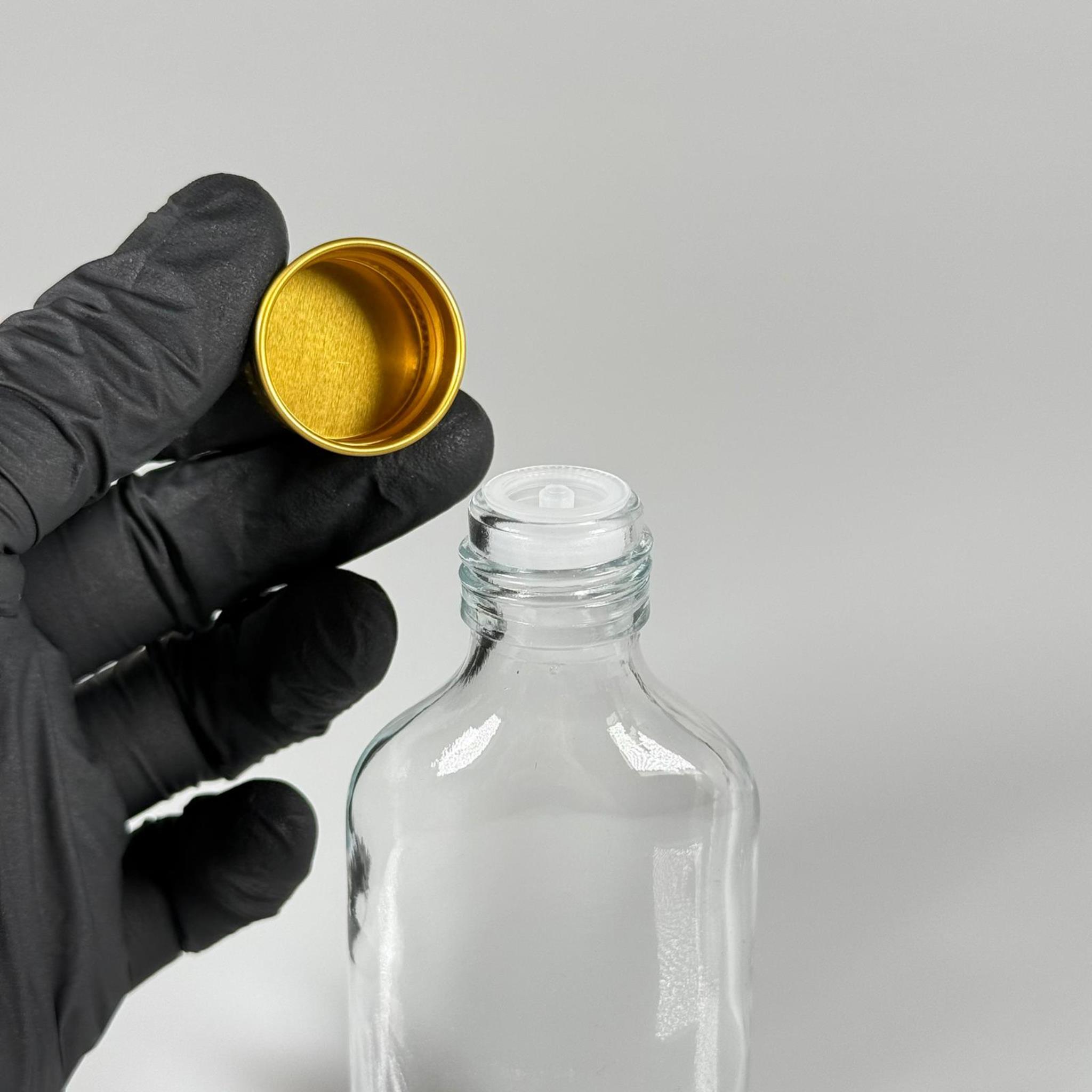 50 CC YASSI CAM ŞİŞE - GOLD METAL KAPAKLI KOLONYA TIPALI - 50 ML COLD BREW KOLONYA CAM ŞİŞESİ (TIPA İLE KULLANMAK İÇİN KAPAK CONTASI ÇIKARILIR)