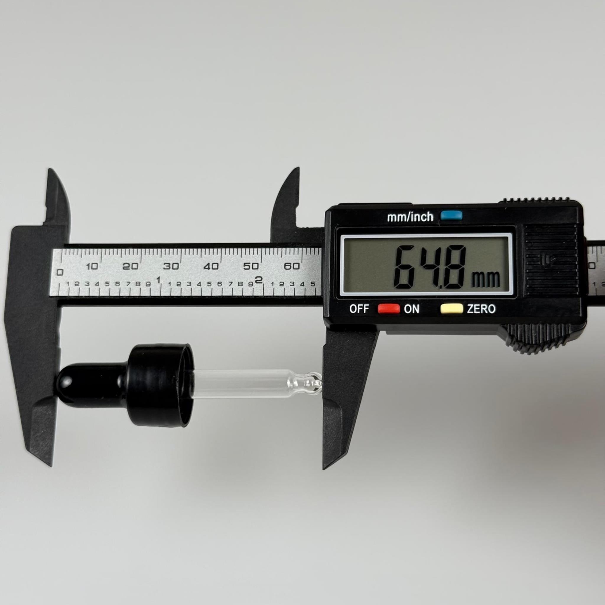 18 MM CAM DAMLALIKLI TAKIM - SİYAH EMZİK +  DELİKLİ PLASTİK DÜZ SİYAH KAPAK + 48 MM CAM PİPET