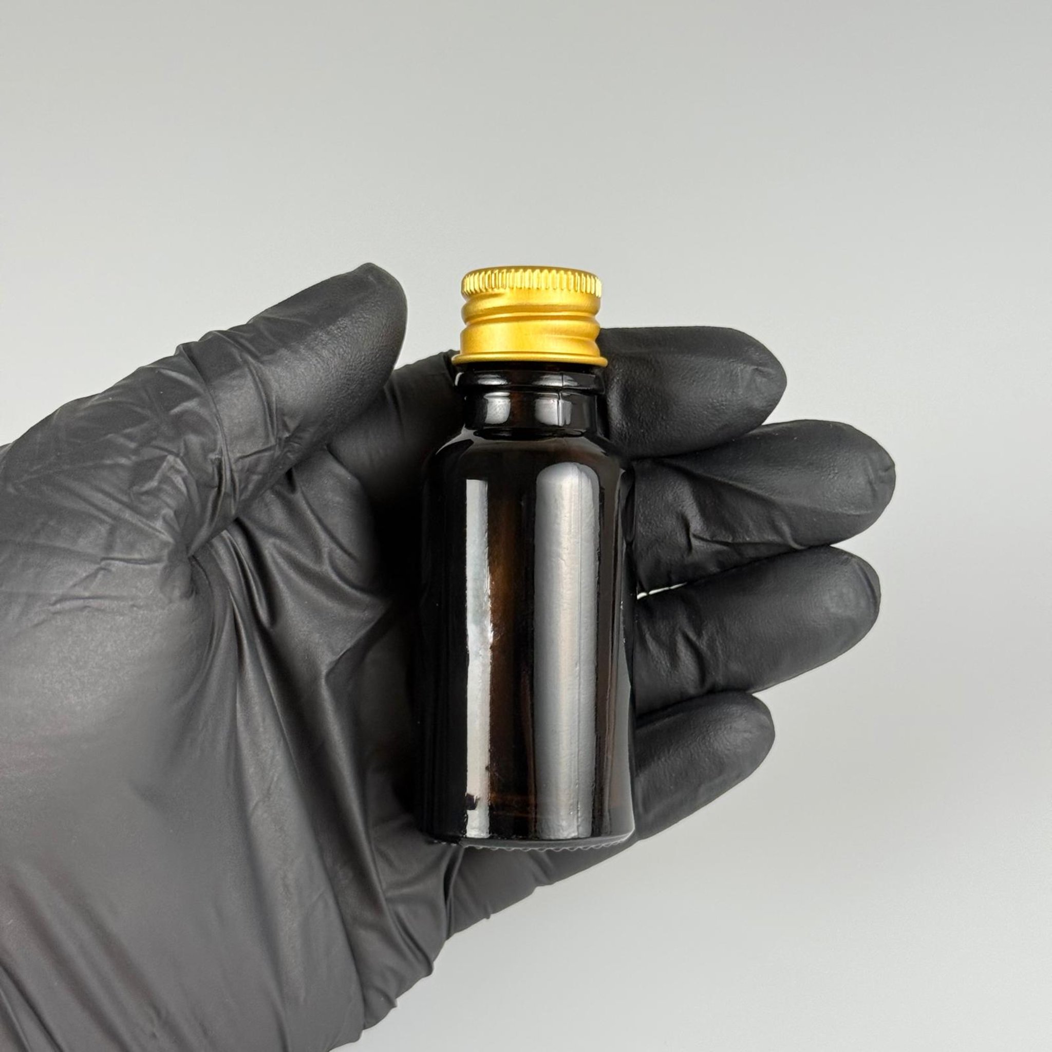 20 CC AMBER CAM ŞİŞE + KÖPÜK CONTALI GMOLD ALÜMİNYUM METAL KAPAKLI + KÖR TIPALI TAKIM - 20 ML KAHVERENGİ CAM ŞİŞE