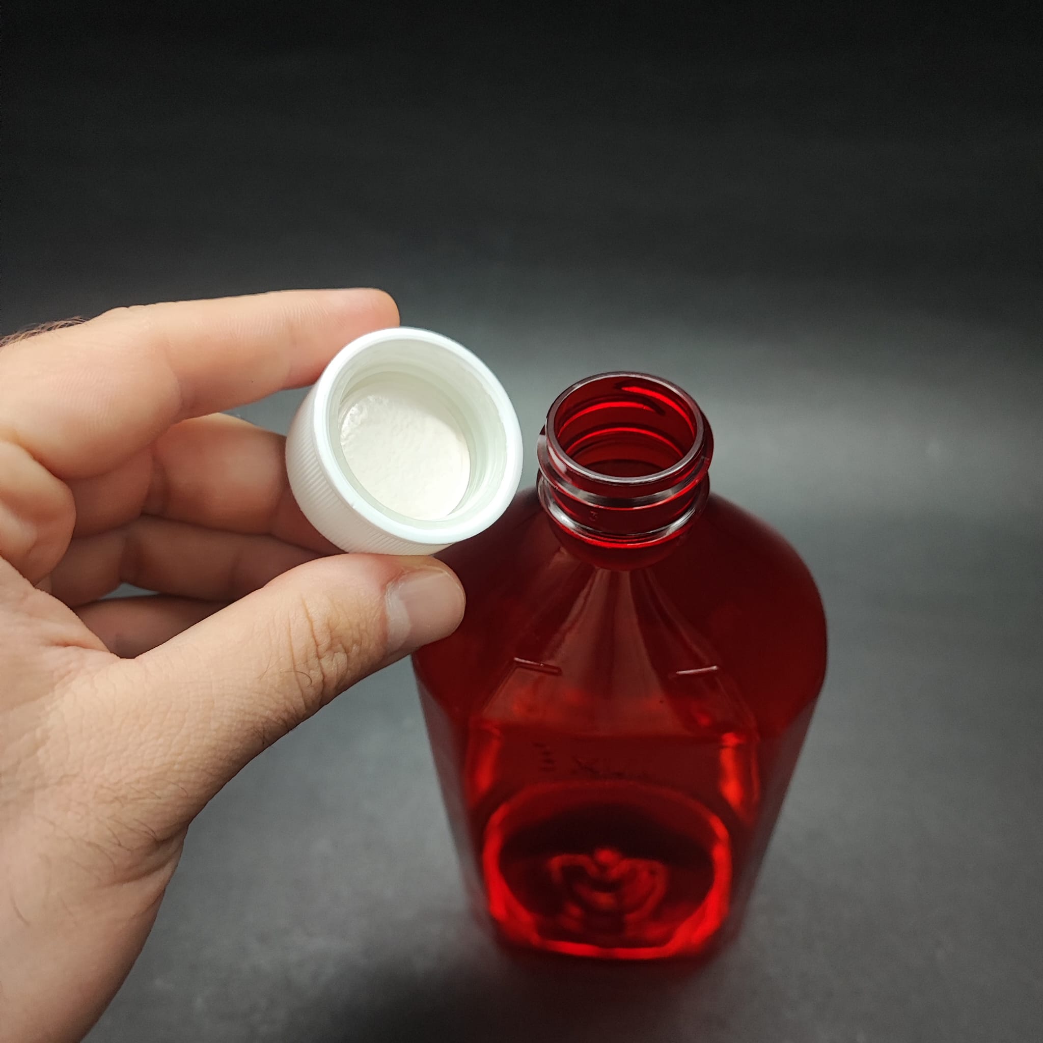 400 CC ÖLÇEKLİ PET ŞİŞE - BEYAZ ÇOCUK KİLİTLİ KAPAKLI - 400 ML VE OZ ÖLÇÜLÜ KIRMIZI PET ŞİŞE