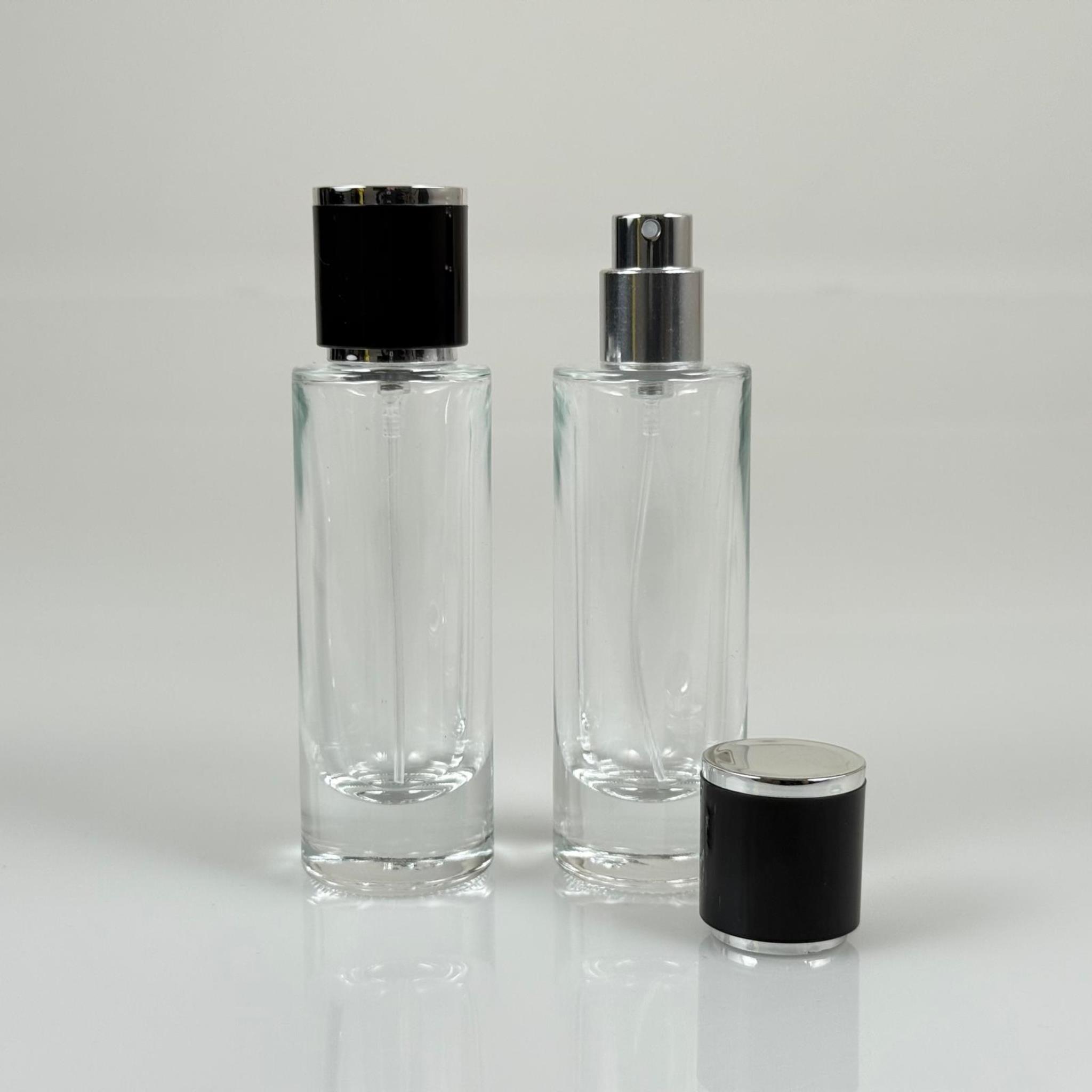 30 ML SİLİNDİR UZUN MODEL PARFÜM ŞİŞESİ - GÜMÜŞ METAL SPREYLİ + GÜMÜŞ SİYAH KAPAKLI (AĞIZ 15 MM GEÇME KOLAY KAPAMA)