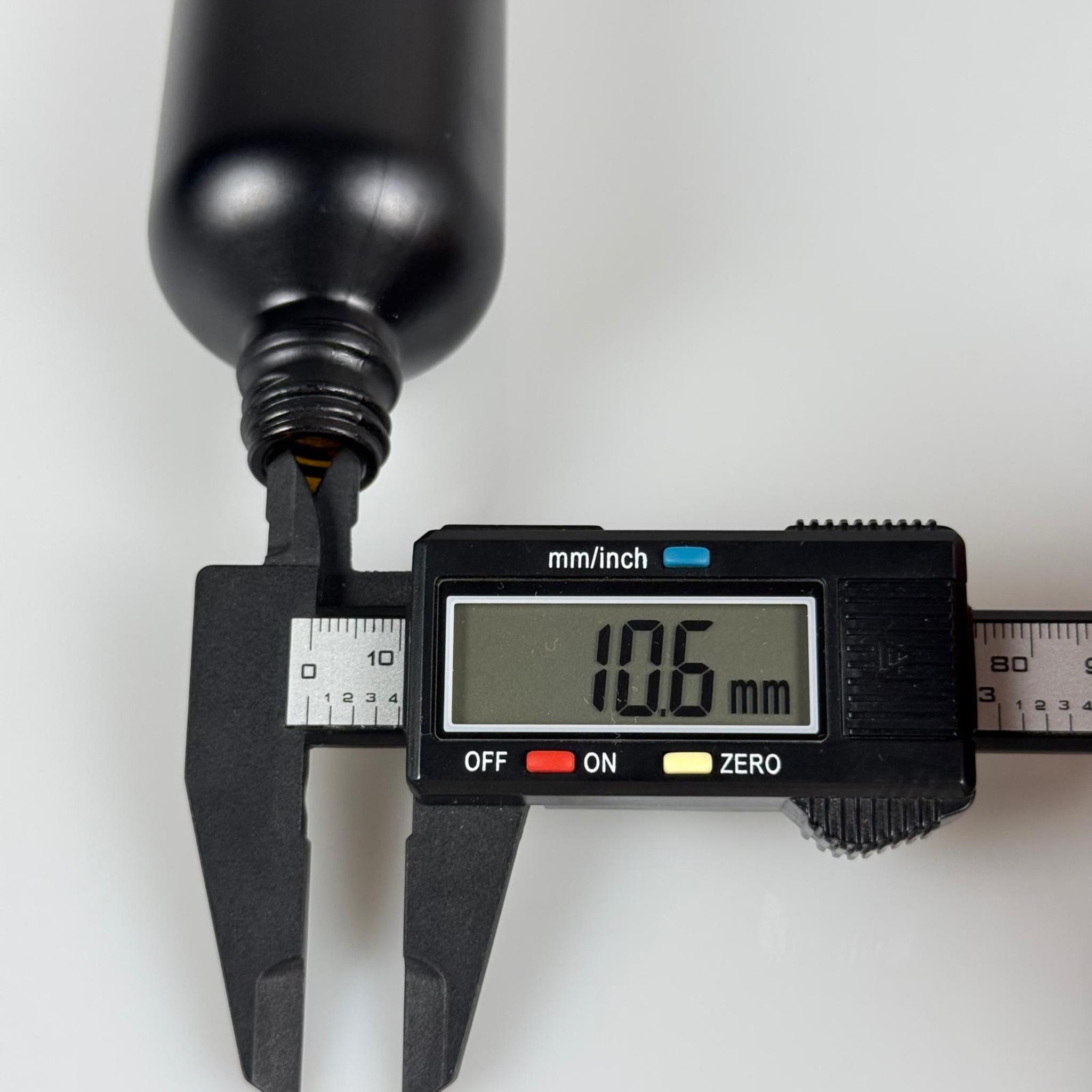100 CC MAT SİYAH CAM ŞİŞE 18 MM