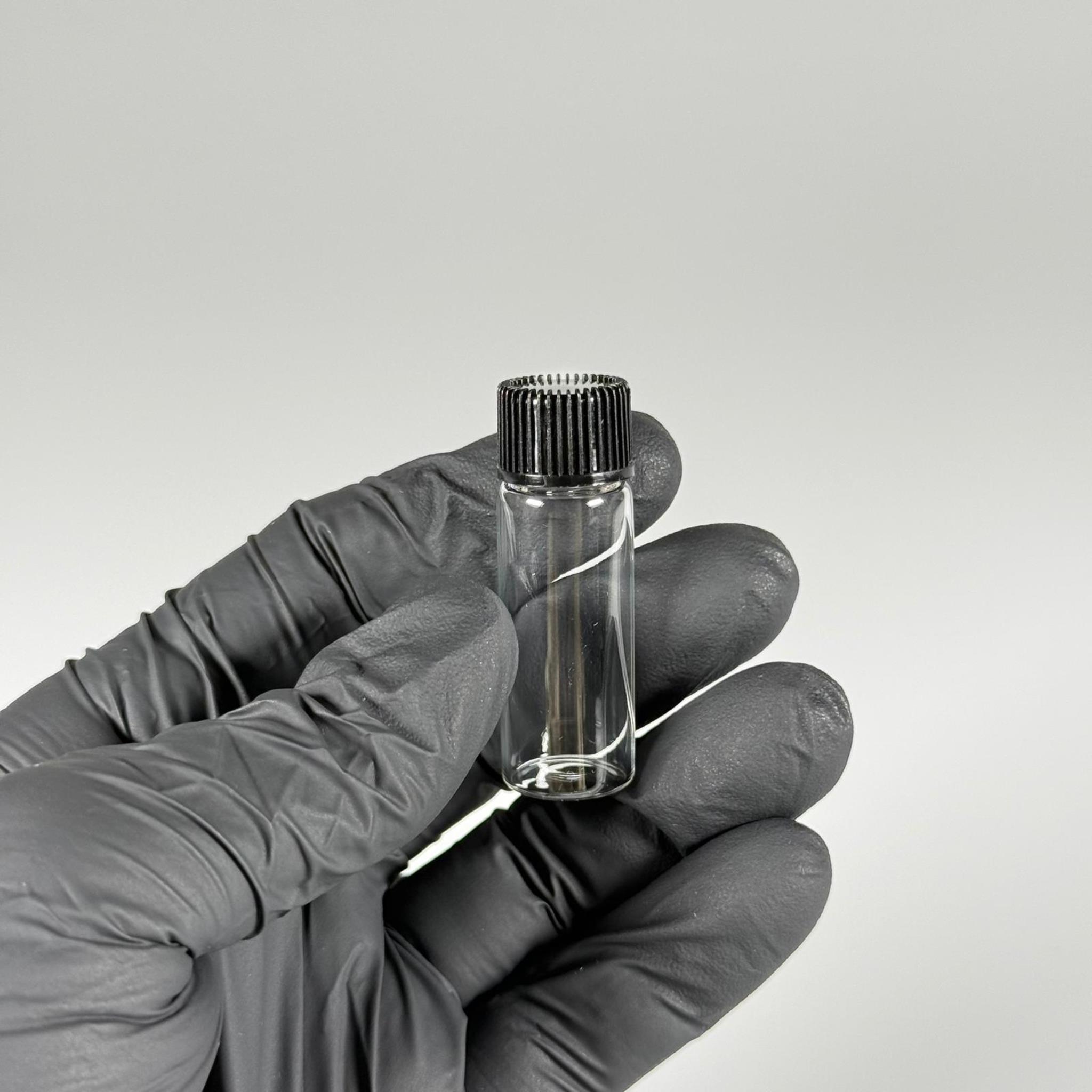 5 CC ŞEFFAF İNCE CAM ŞİŞE - SİYAH KAPAKLI + İÇTEN DAMLALIKLI - 5 ML CAM ŞİŞE