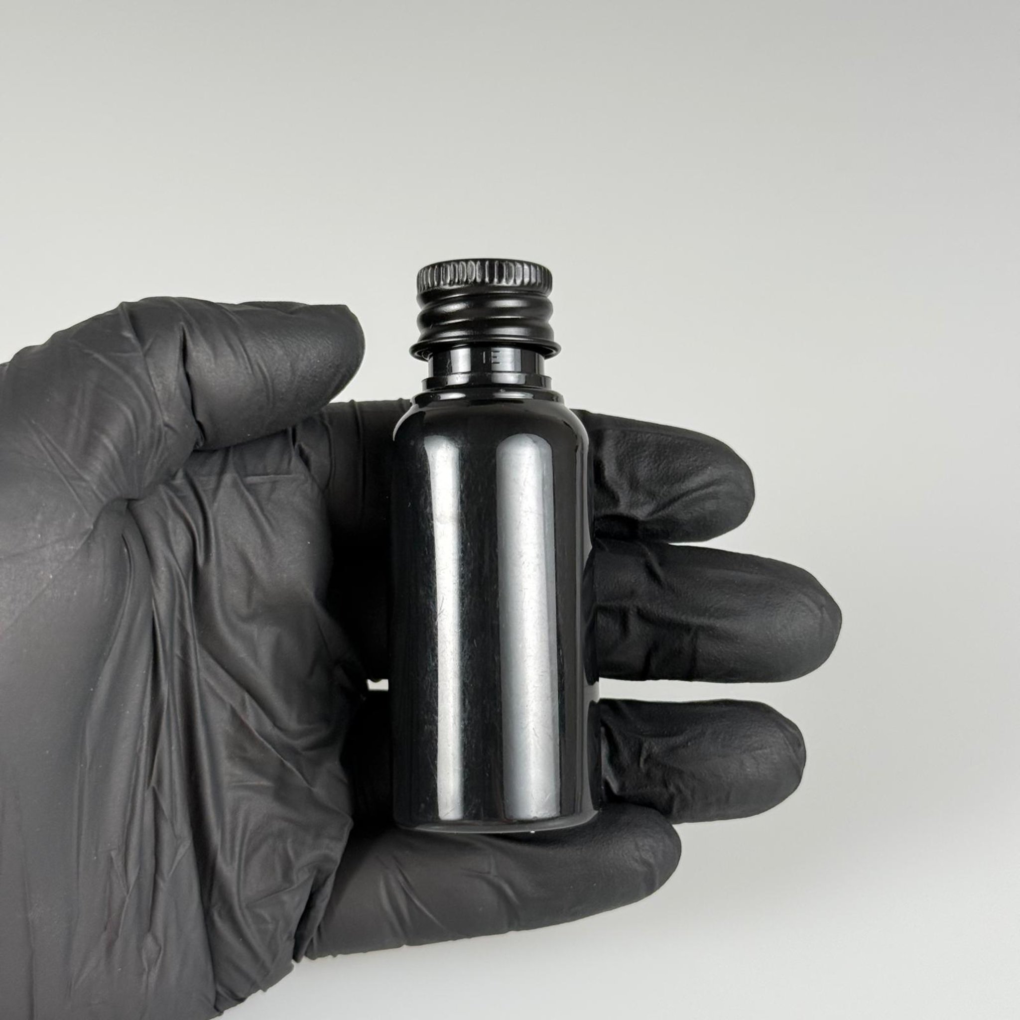 30  CC SİYAH SERT PET ŞİŞE + KÖPÜK CONTALI SİYAH ALÜMİNYUM METAL KAPAKLI TAKIM - 30 ML SİYAH PLASTİK ŞİŞE