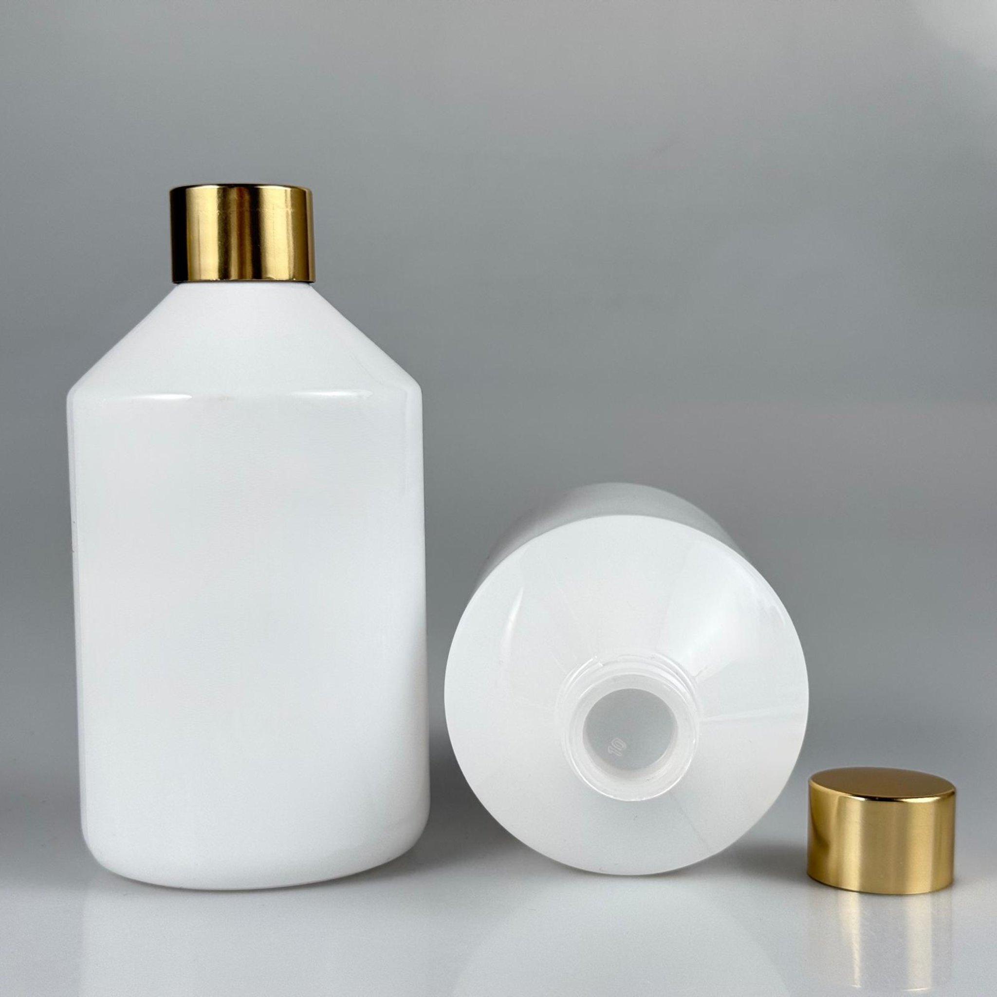 500 CC BEYAZ PET ŞİŞE + ALÜMİNYUM KAPLAMALI GOLD KAPAKLI + KÖR TIPALI TAKIM - 500 ML PET ŞİŞE