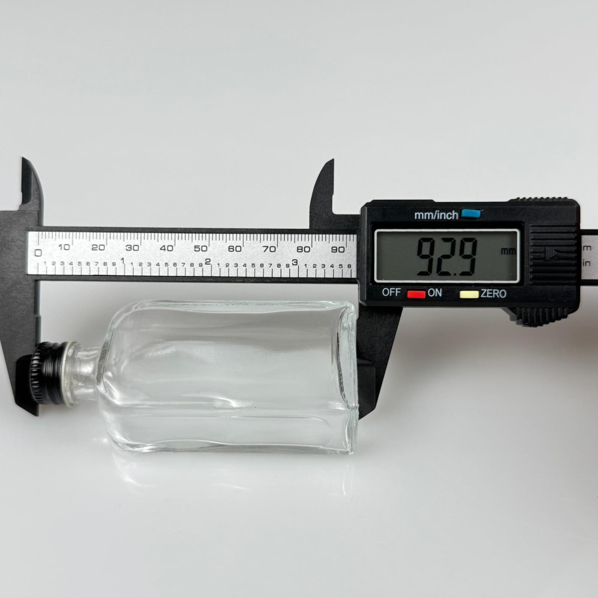 50 CC YASSI DİKDÖRTGEN CAM ŞİŞE - SİYAH METAL KAPAKLI - 50 ML PRESTİJLİ ŞİŞE