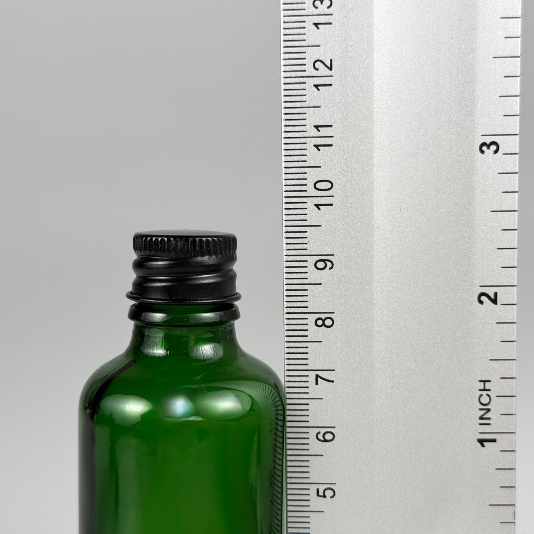 50 CC YEŞİL CAM ŞİŞE + KÖPÜK CONTALI SİYAH ALÜMİNYUM METAL KAPAKLI + KÖR TIPALI TAKIM - 50 ML YEŞİL CAM ŞİŞE