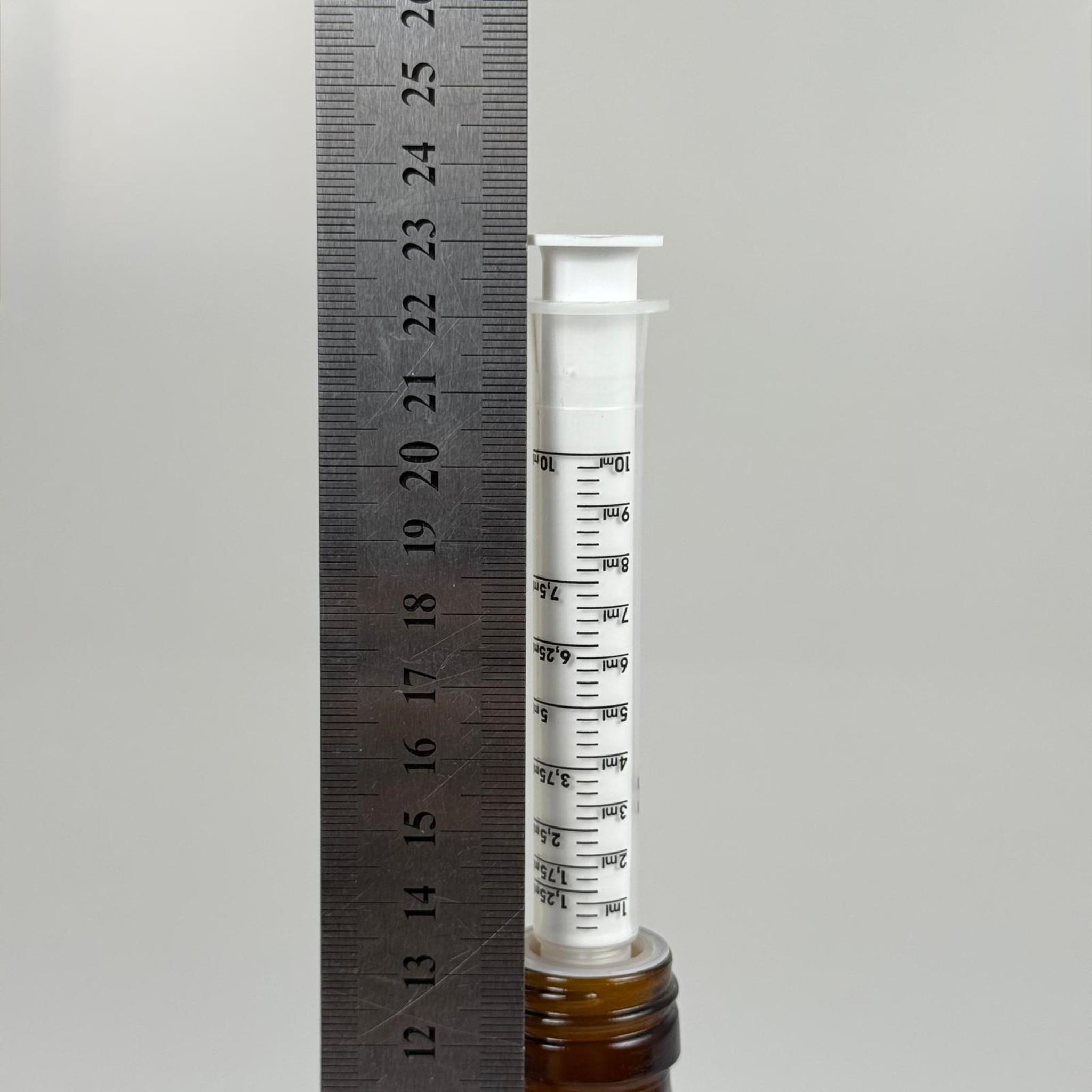 100 ML YASSI CAM ECZA ŞİŞESİ + 10 ML DOZAJ PİPETİ + DOZAJ TIPASI + CONTALI PLASTİK KAPAK TAKIM