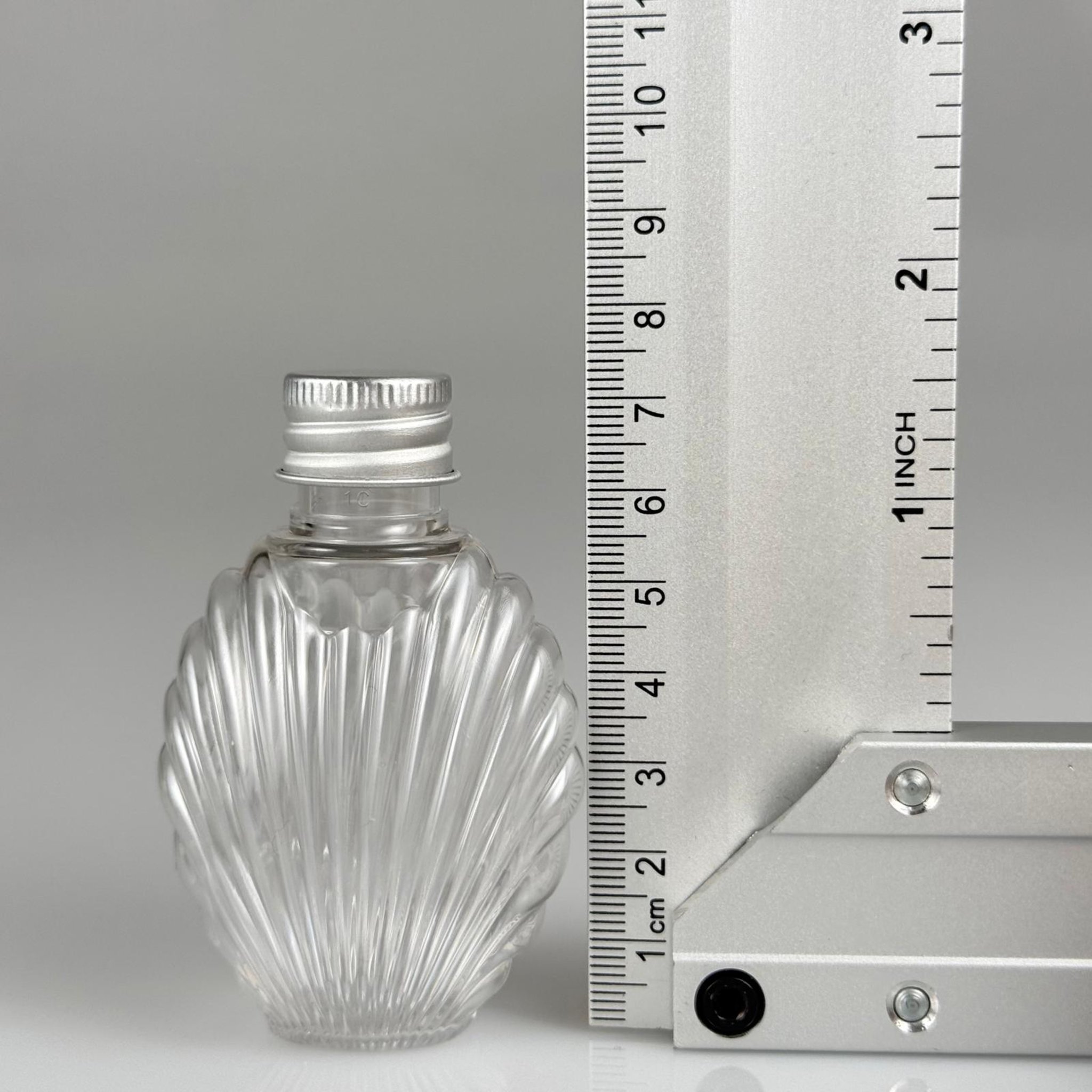 40 CC ŞEFFAF İSTİRİDYE PET ŞİŞE + KÖPÜK CONTALI GÜMÜŞ ALÜMİNYUM METAL KAPAKLI TAKIM - 40 ML KAPAKLI CAMPET ŞİŞE