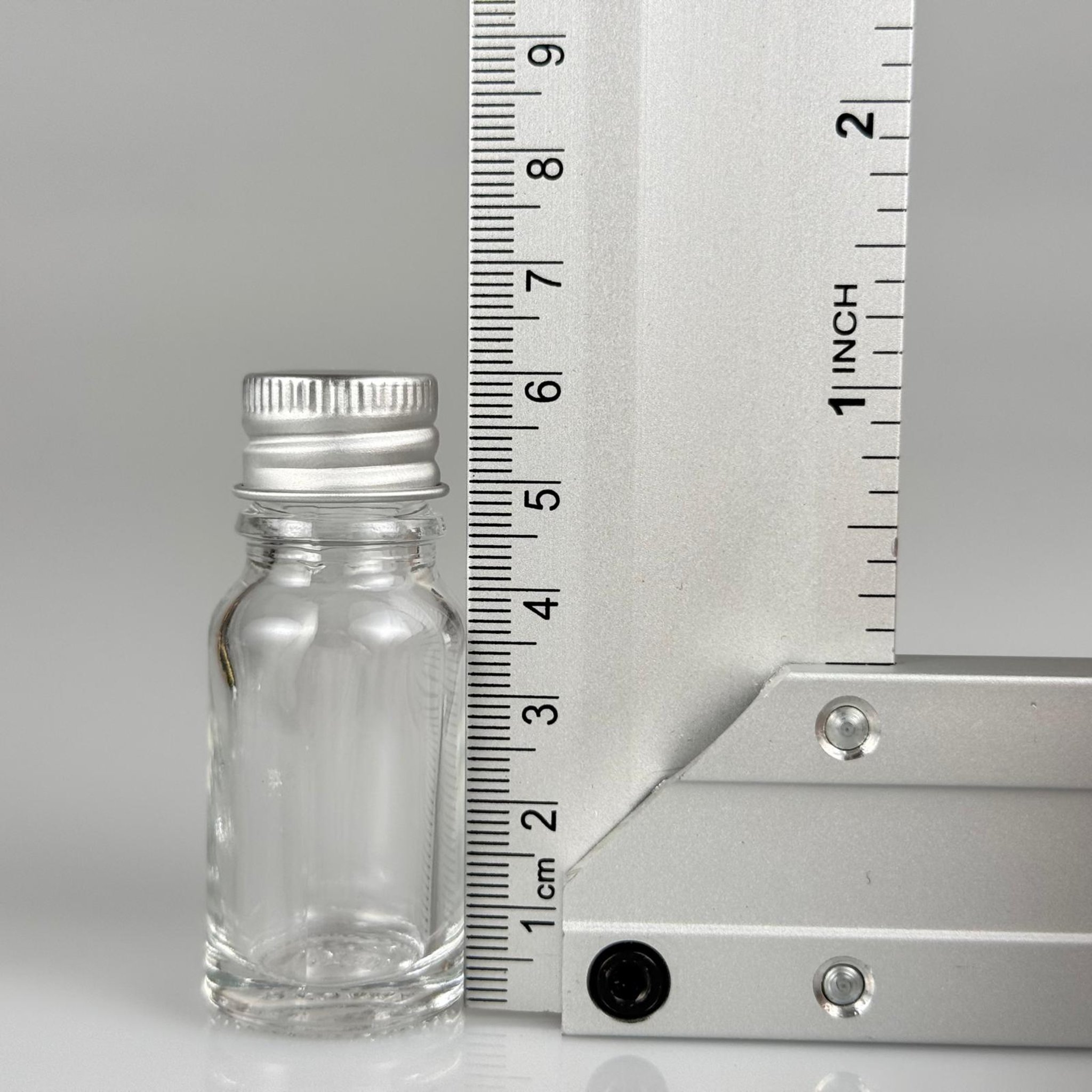10 CC ŞEFFAF CAM ŞİŞE + KÖPÜK CONTALI GÜMÜŞ ALÜMİNYUM METAL KAPAKLI + KOLONYA TIPALI TAKIM - 10 ML ŞEFFAF CAM ŞİŞE