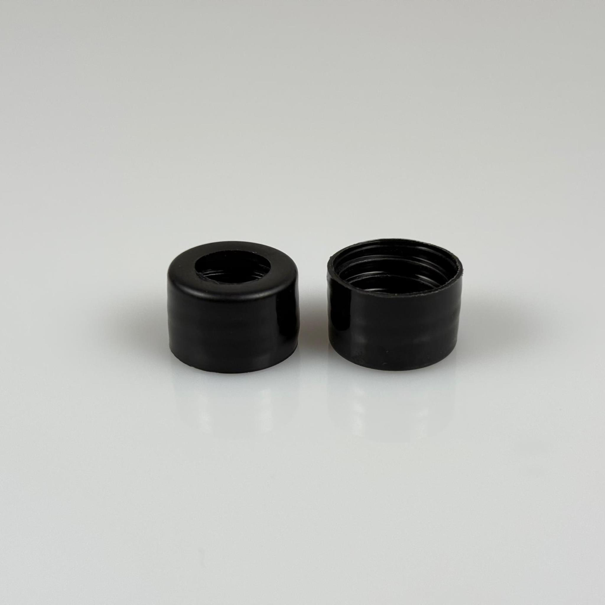 18 MM DELİKLİ PLASTİK KAPAK SİYAH - DÜZ (DAMLALIK İÇİN)