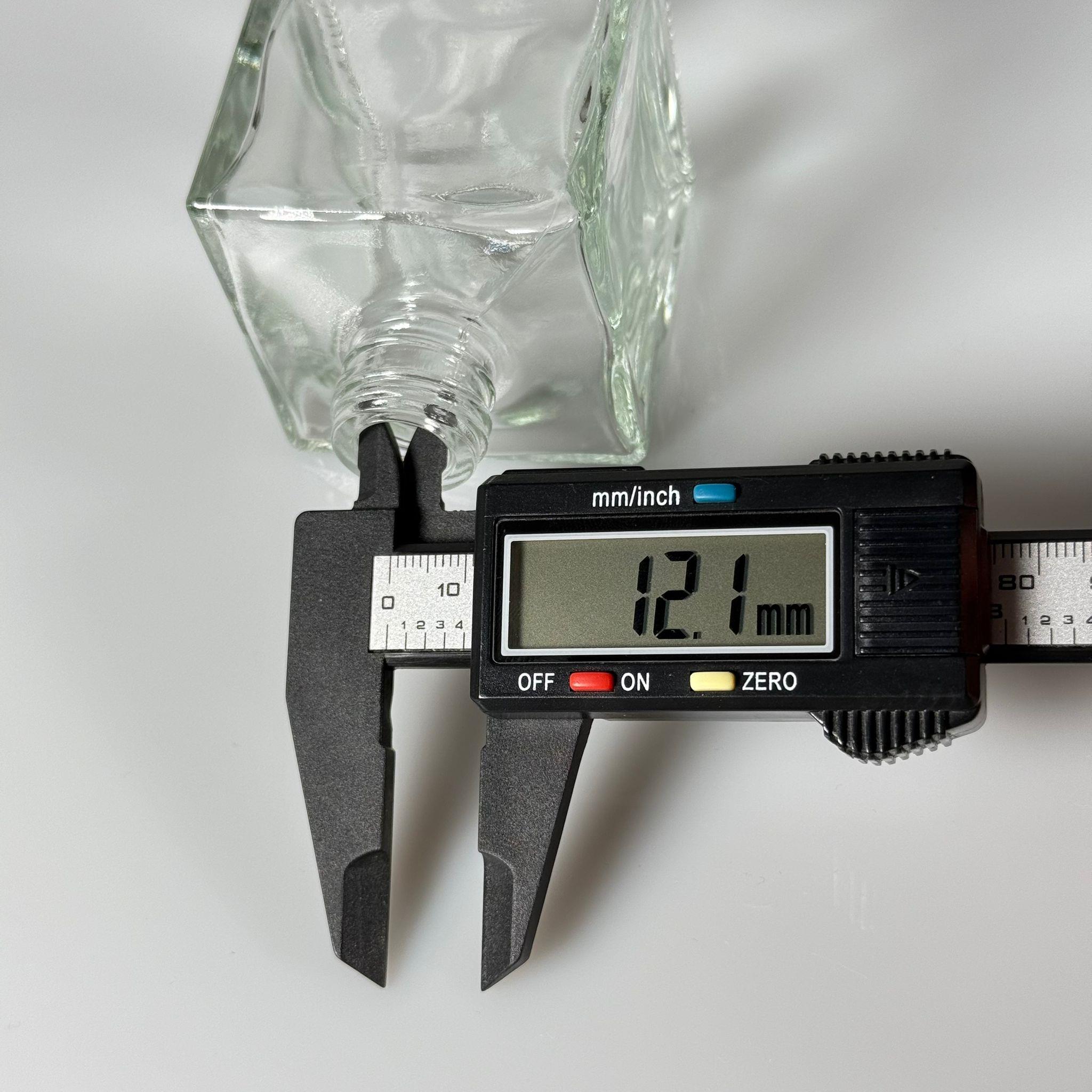 100 CC KARE CAM ŞİŞE 22 MM AĞIZ - kapaksız