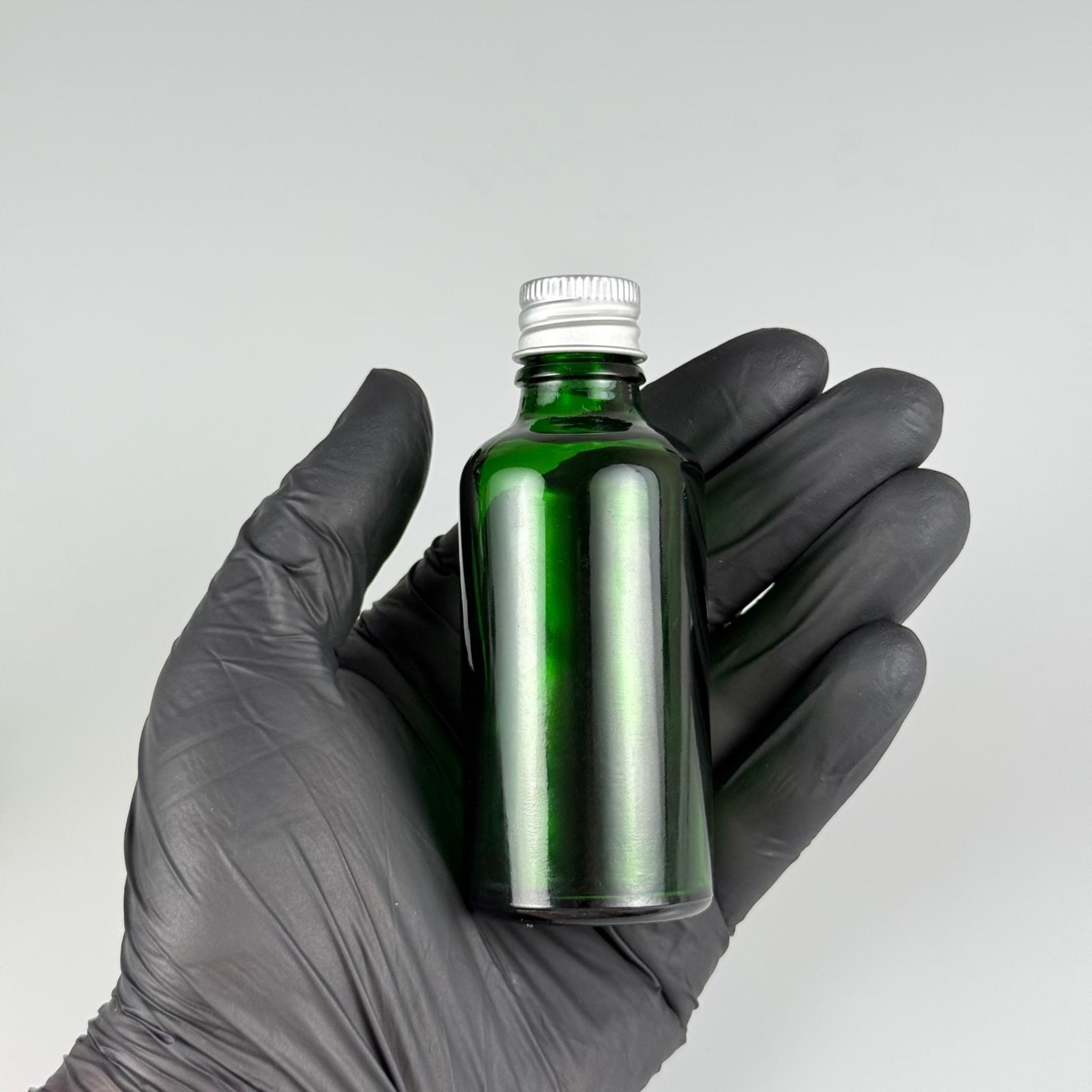 50 CC YEŞİL CAM ŞİŞE + KÖPÜK CONTALI GÜMÜŞ ALÜMİNYUM METAL KAPAKLI + DAMLALIKLI KOLONYA TIPALI TAKIM - 50 ML YEŞİL CAM ŞİŞE