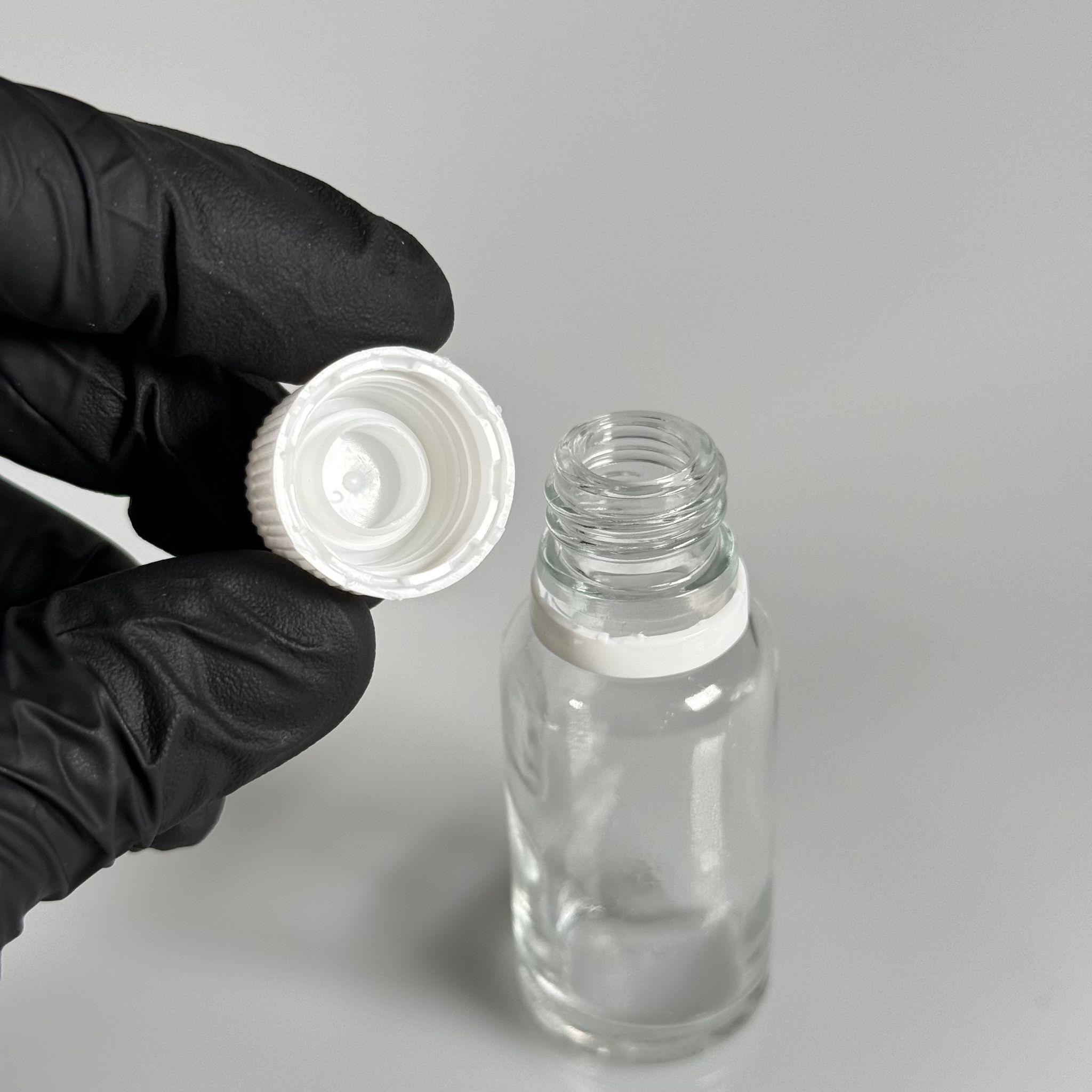 20 CC CAM ŞEFFAF KİLİTLİ, KENDİNDEN CONTALI BEYAZ KAPAKLI - 20 ML DAR AĞIZLI İLAÇ ŞİŞESİ