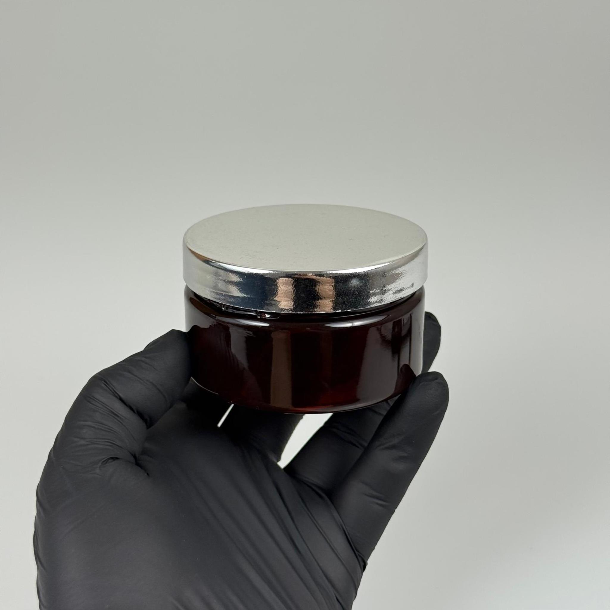 100 ML SERT PET KAVANOZ + GÜMÜŞ KAPLAMALI PLASTİK KAPAK + İÇ TIPA - 100 CC KALIN AMBER PLASTİK KAVANOZ GÜMÜŞ KAPLAMALI PLASTİK KAPAKLI İÇ TIPALI TAKIM - KREM KAVANOZLARI