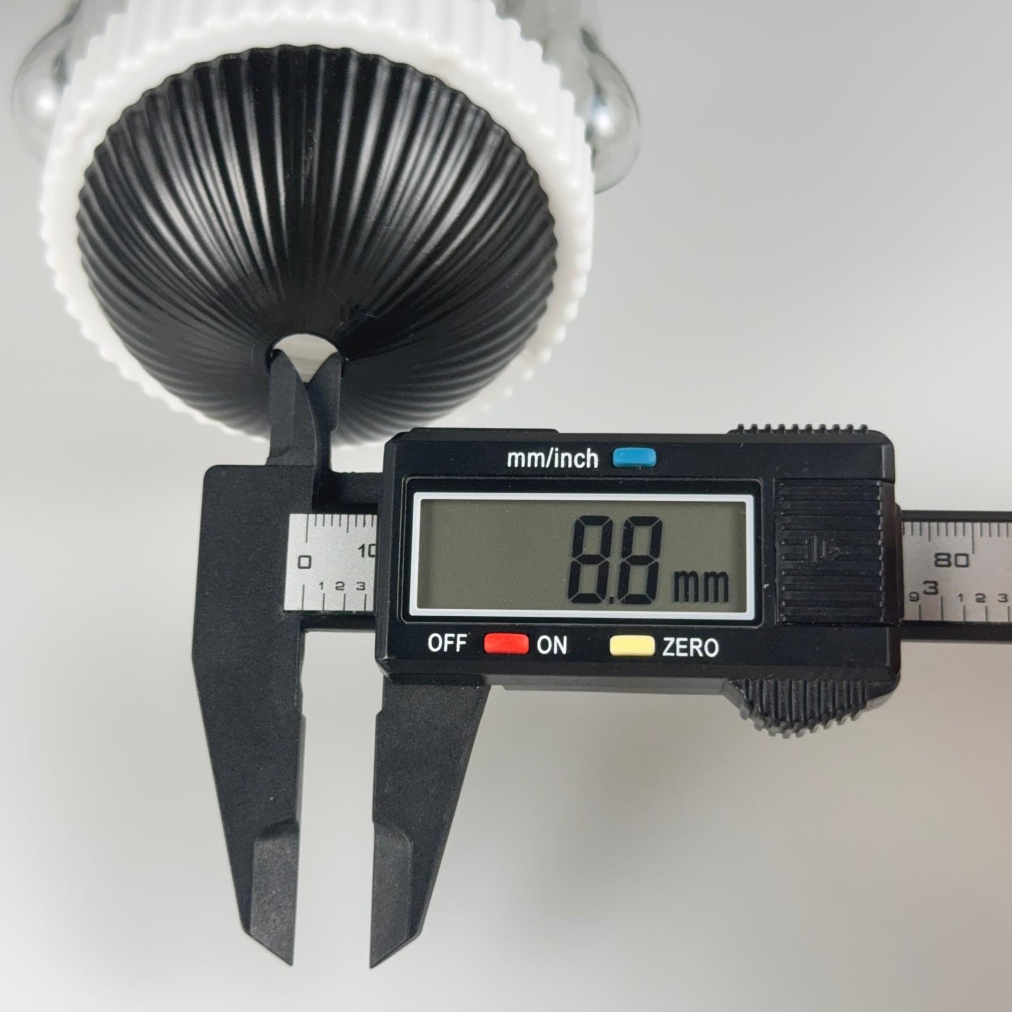 500 CC PİPETLİ CAM AYICIK BARDAK - SİYAH KAPAKLI - 500 ML AYICIK FİGÜRLÜ PİPETLİ CAM SU , SOĞUK KAHVE ,  MEYVE SUYU VE MEŞRUBAT VB - HEDİYELİK BARDAK