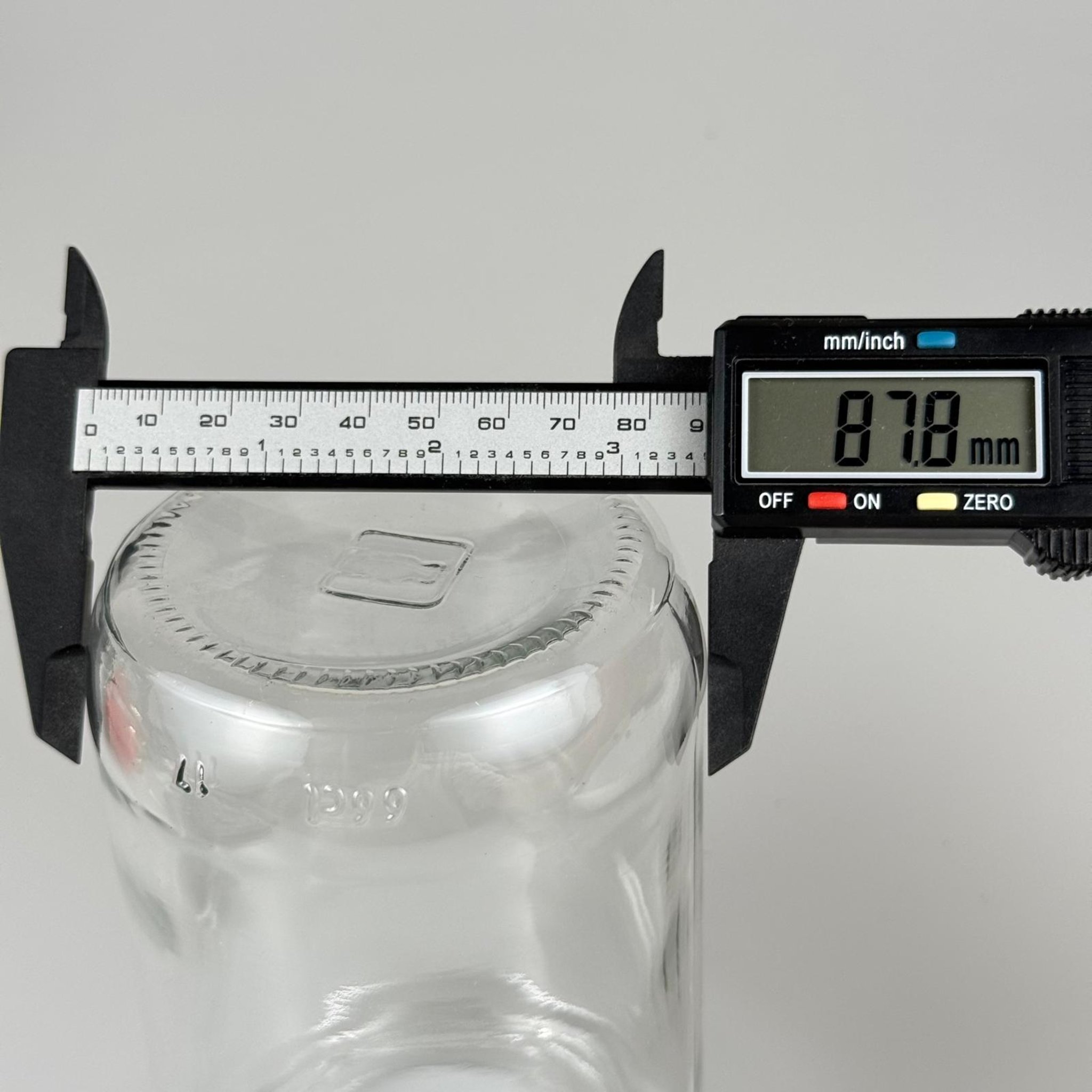 660 CC CAM KAVANOZ -  DERİN GÜMÜŞ LÜKS METAL KAPAKLI - 660 ML CAM KAVANOZ - DERİN ETEK KAPAKLI