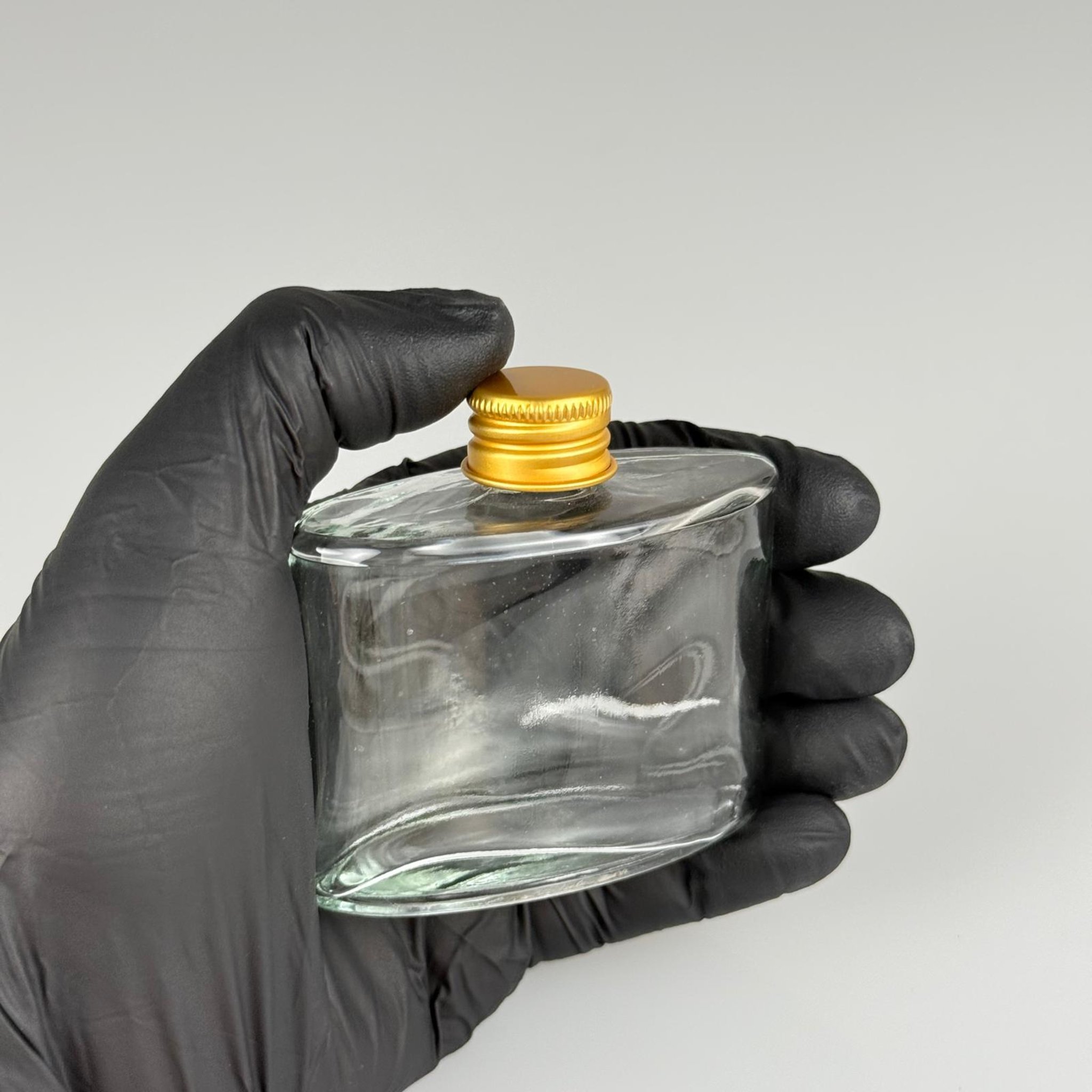 50 CC YASSI KÖŞELİ CAM ŞİŞE + GOLD ALÜMİNYUM METAL KAPAKLI TAKIM - 50 ML ŞEFFAF CAM ŞİŞE