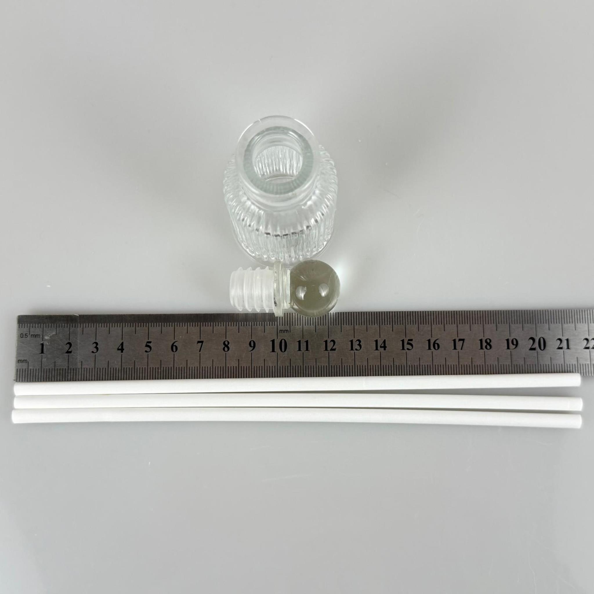 ÇİZGİLİ LÜKS MODEL CAM BAMBU ODA KOKUSU ŞİŞESİ + CAM TIPA + 3 ADET FİBER BEYAZ BAMBU ÇUBUK - 50 ML SET TAKIM - HEDİYELİK PROMOSYON LÜX DİFFUSER ŞİŞELERİ