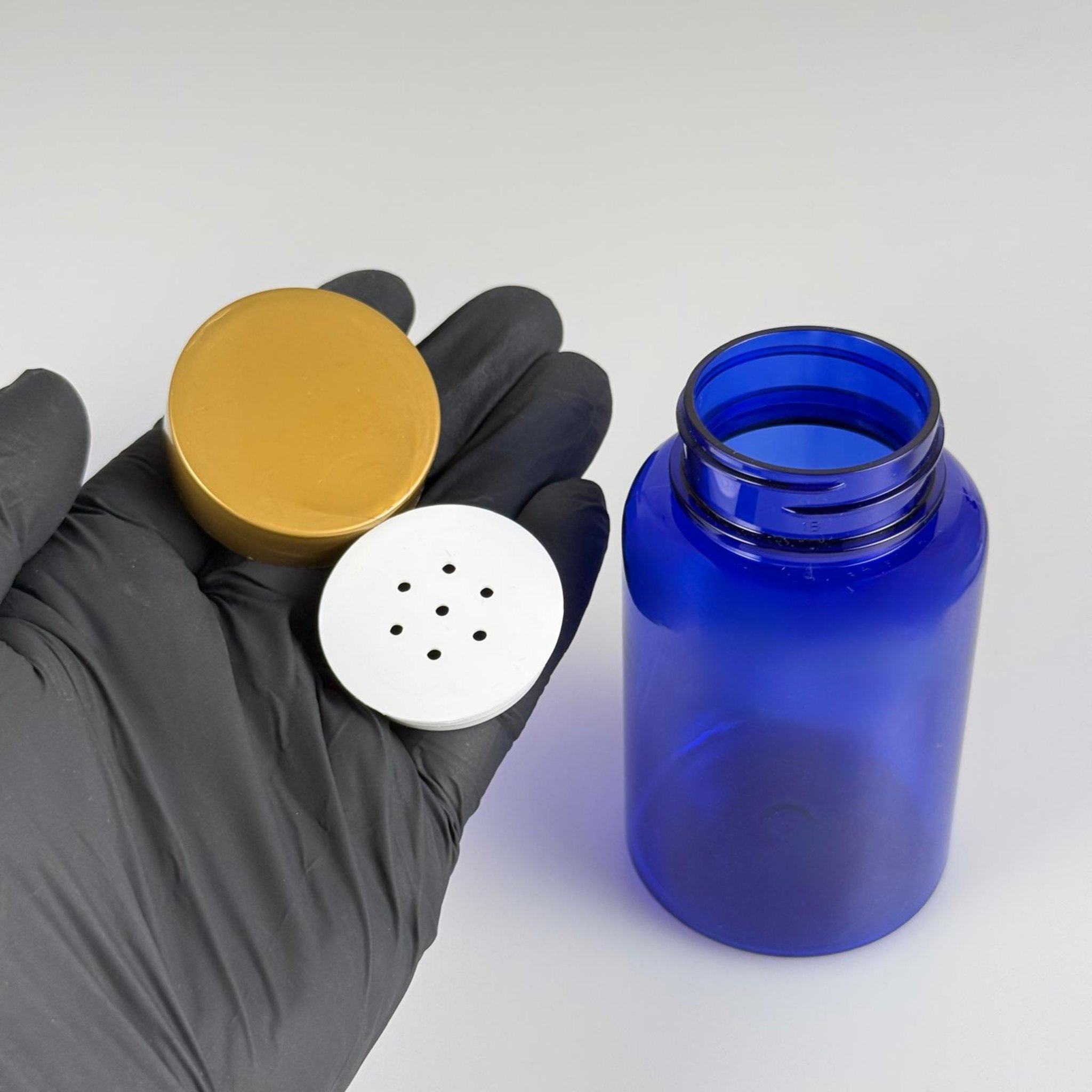 150 CC MAVİ PET PUDRA ŞİŞESİ + GOLD PLASTİK KAPAKLI + PUDRA TIPALI TAKIM - 150 ML PUDRA KUTUSU, EKO TUZLUK