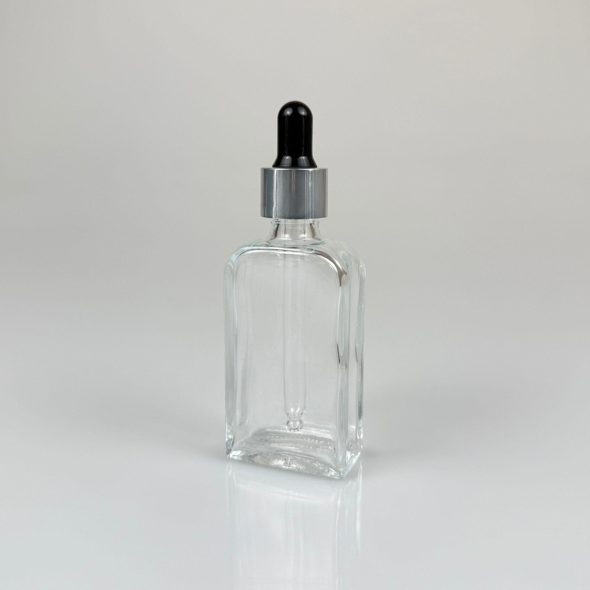 50 CC YASSI DİKDÖRTGEN PRESTİJLİ CAM DAMLALIKLI ŞİŞE - SİYAH EMZİK - GÜMÜŞ METALİK KAPAK - 50 ML CAM DAMLALIKLI ŞİŞE - DAMLALIKLI BOŞ ŞİŞE