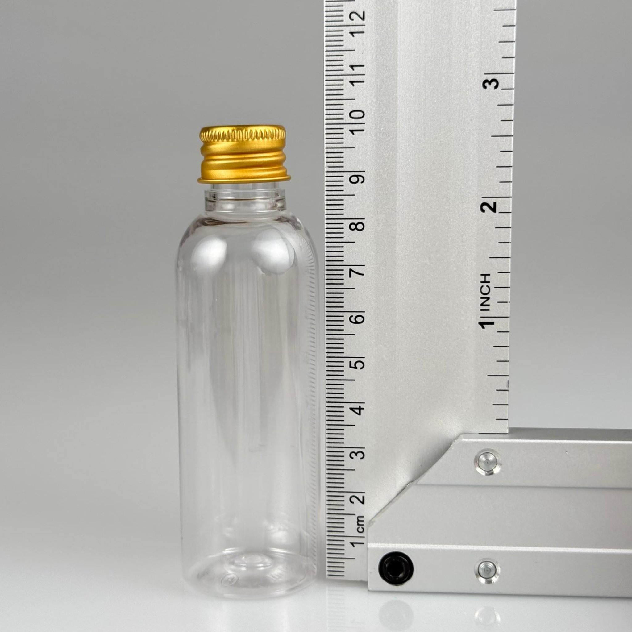 50 CC ŞEFFAF SİLİNDİR UZUN MODEL PET ŞİŞE + KÖPÜK CONTALI GOLD ALÜMİNYUM METAL KAPAKLI + DAMLALIKLI KOLONYA TIPALI TAKIM - 50 ML PLASTİK ŞİŞE