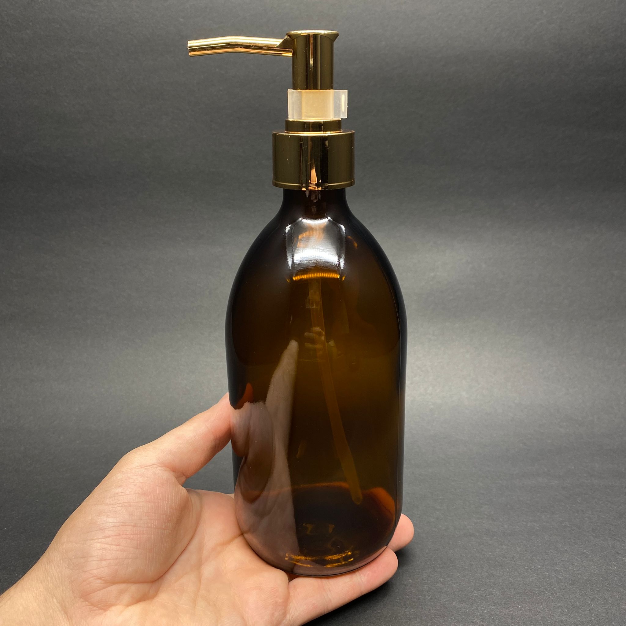 500 CC AMBER TOMBUL ÖZEL SERİ CAM ŞİŞE - METALİK KAPLAMALI LÜX GOLD POMPALI - 500 ML CAM ECZA ŞİŞESİ - KAHVERENGİ