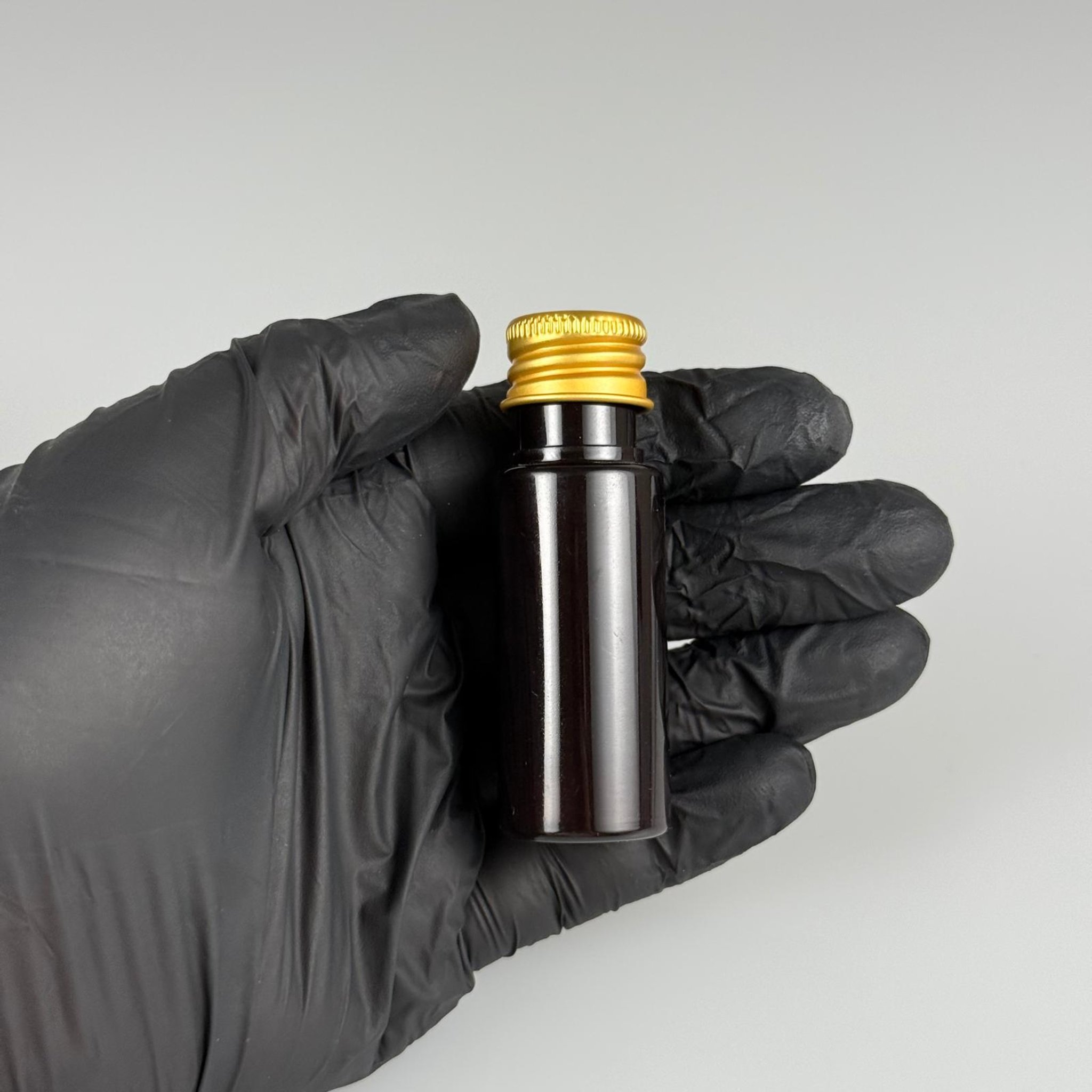 15 CC AMBER SİLİNDİR PET ŞİŞE + KÖPÜK CONTALI GOLD ALÜMİNYUM METAL KAPAKLI + KÖR TIPALI TAKIML - 15 ML KAHVERENGİ PET ŞİŞE
