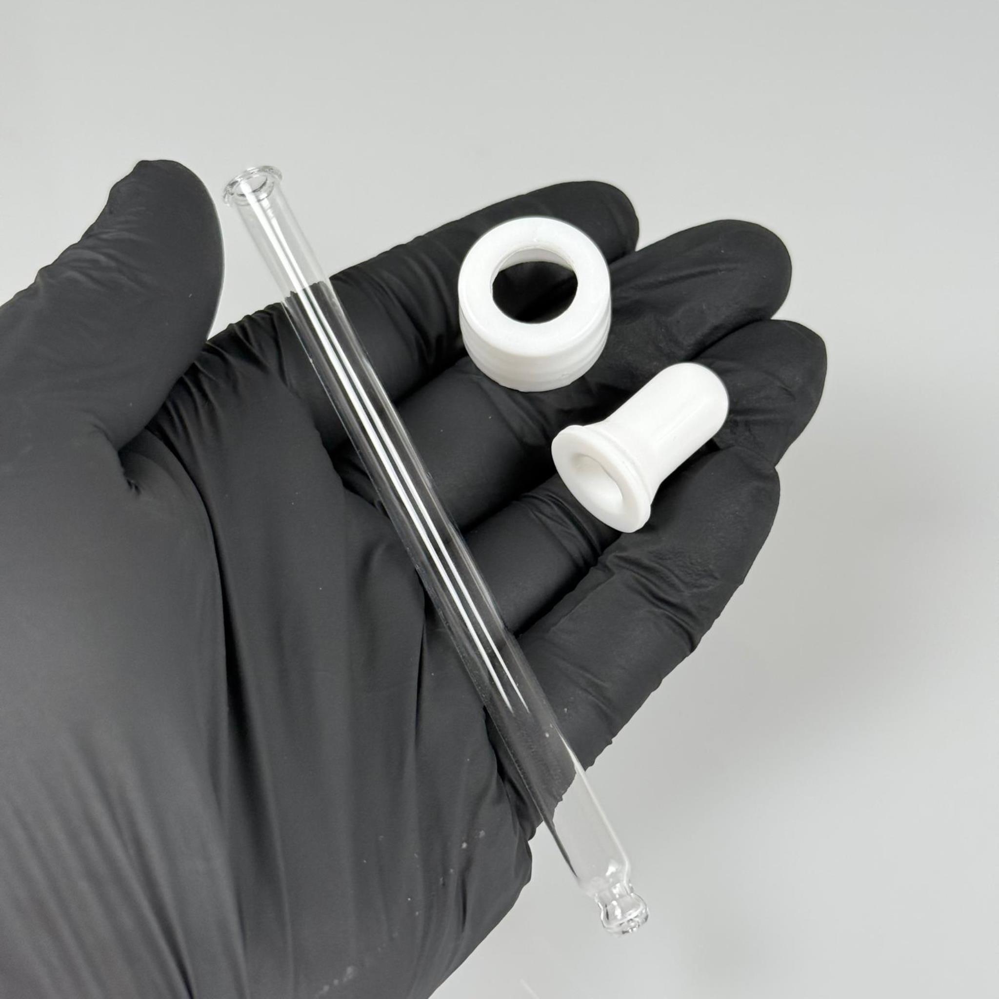 18 MM CAM DAMLALIKLI TAKIM - BEYAZ EMZİK +  DELİKLİ PLASTİK DÜZ BEYAZ KAPAK + 110 MM CAM PİPET