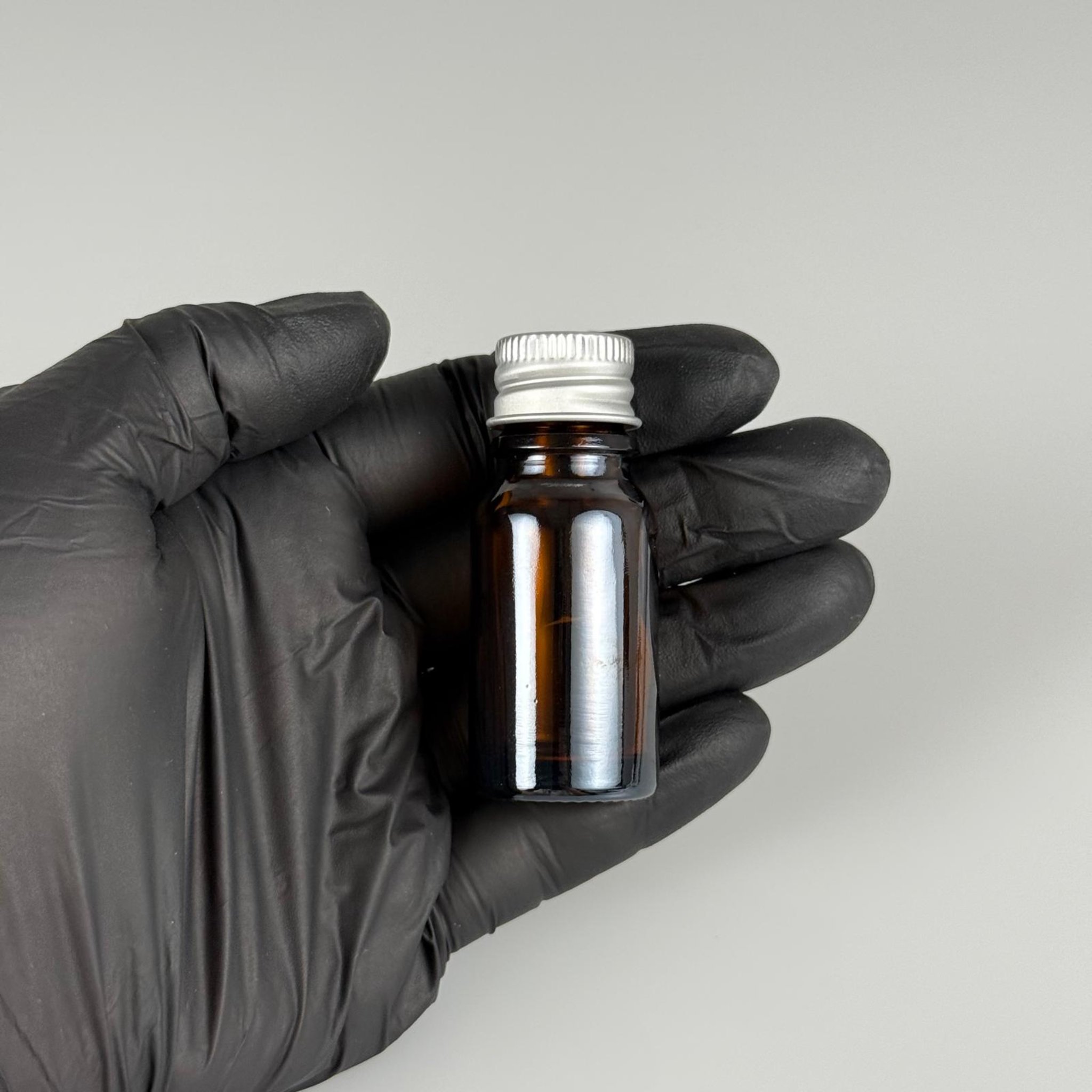 10 CC AMBER CAM ŞİŞE + KÖPÜK CONTALI GÜMÜŞ ALÜMİNYUM METAL KAPAKLI + DAMLALIKLI KOLONYA TIPALI TAKIM - 10 ML KAHVERENGİ CAM ŞİŞE