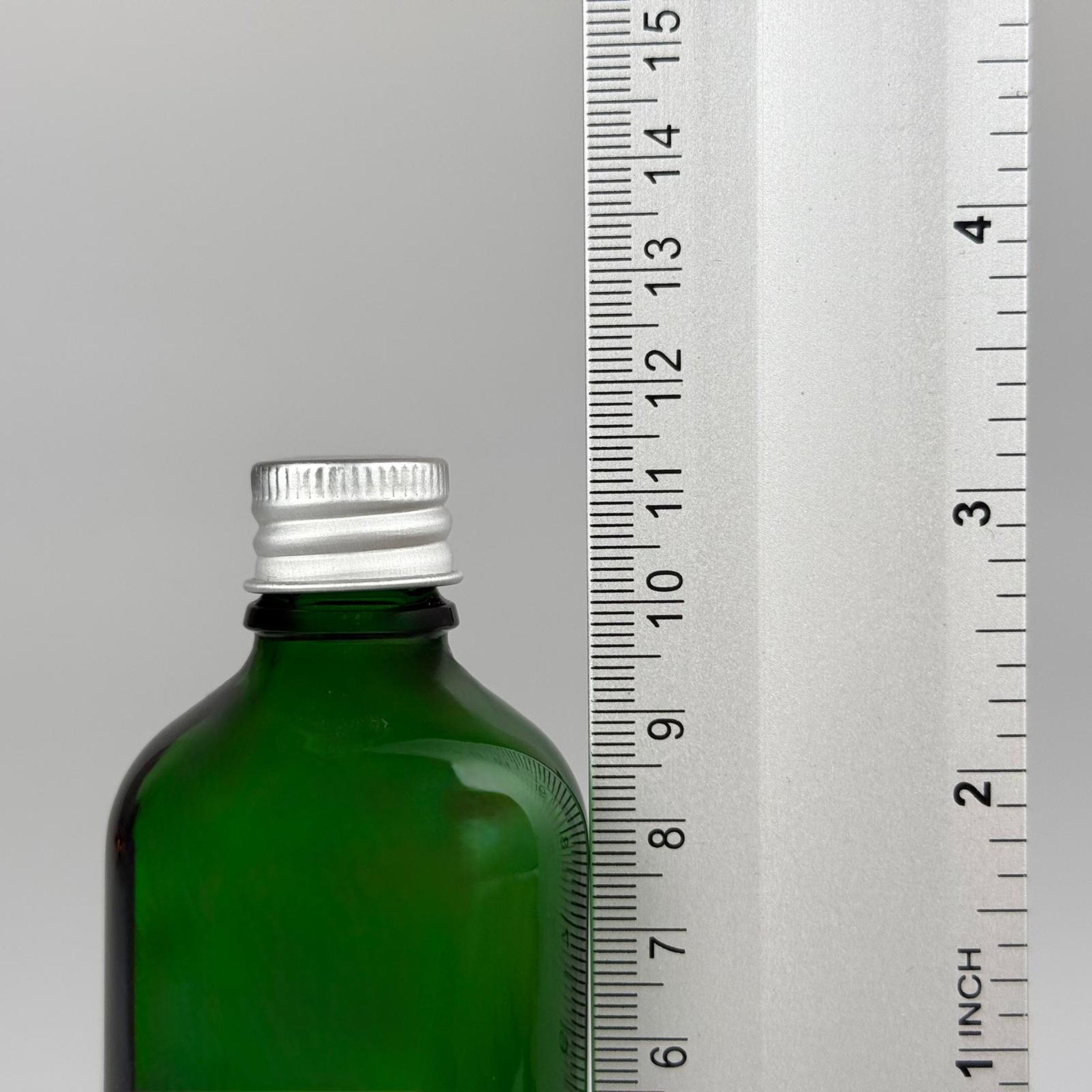100 CC YEŞİL CAM ŞİŞE + KÖPÜK CONTALI GÜMÜŞ ALÜMİNYUM METAL KAPAKLI + KÖR TIPALI TAKIM - 100 ML YEŞİL CAM ŞİŞE