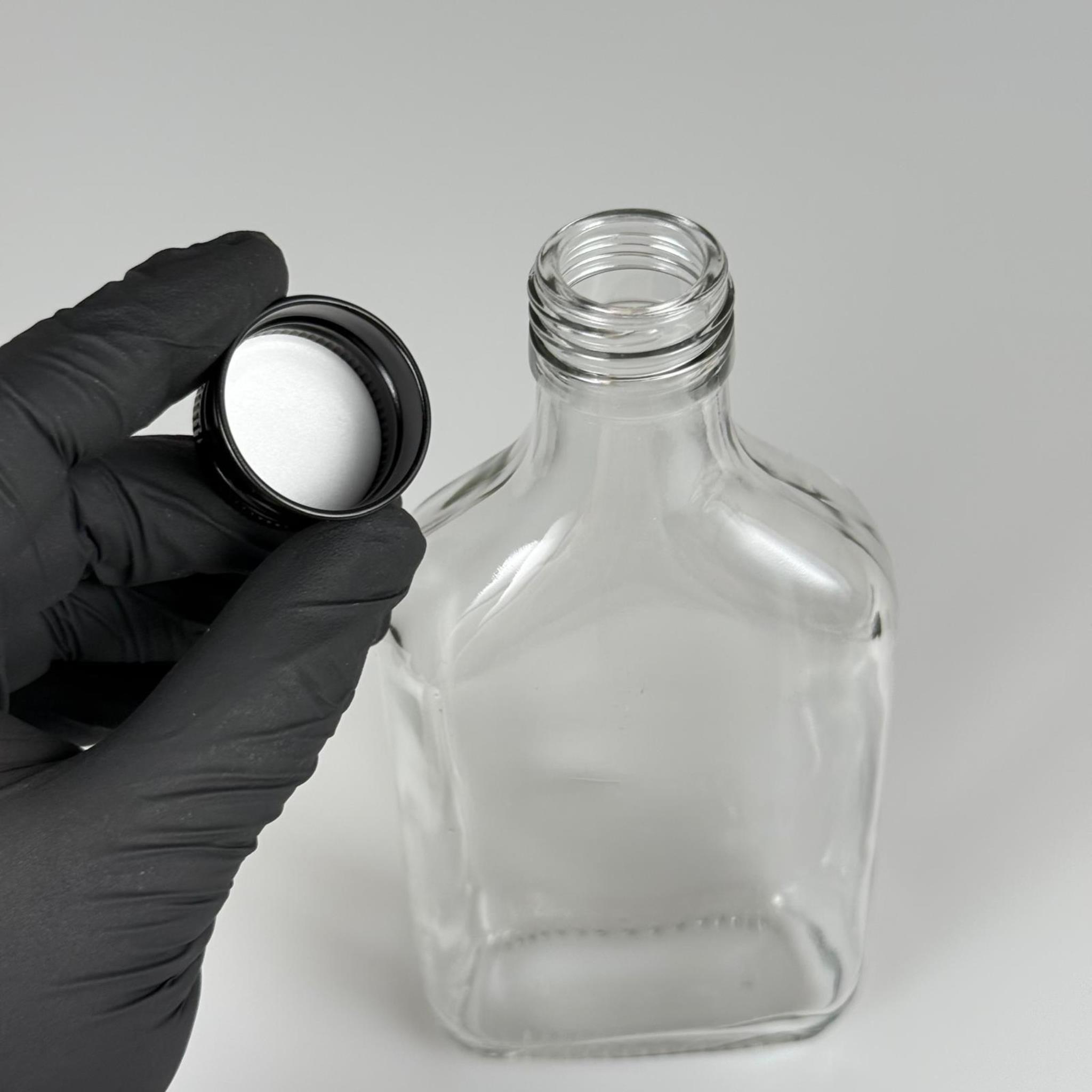 200 CC YASSI CAM ŞİŞE - SİYAH METAL ALÜMİNYUM KAPAKLI - 200 ML CAM ŞİŞE - SOĞUK KAHVE İÇİN COLD BREW ŞİŞESİ