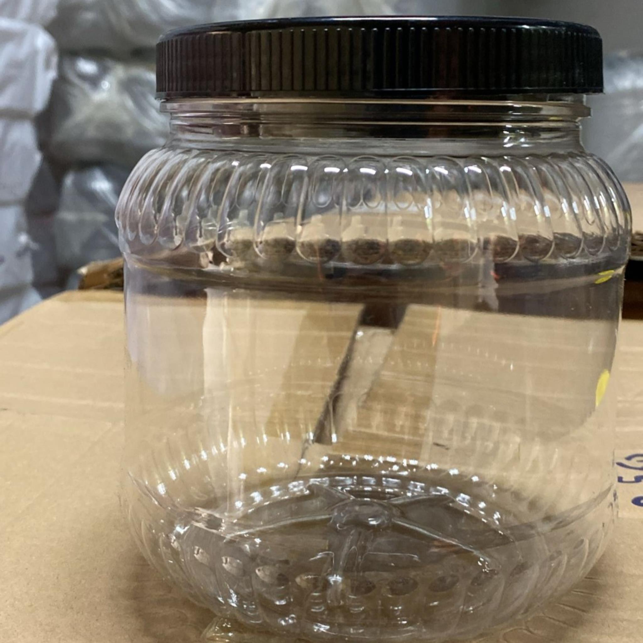 1300 CC PET KAVANOZ - SİYAH KAPAKLI - PLASTİK KAVANOZ - 1,3 LT PET BİDON - 1300 ML YUVARLAK KAVANOZ 110 MM AĞIZ- TURŞU, ZEYTİN VB İÇİN BOŞ PLASTİK BİDONLARI