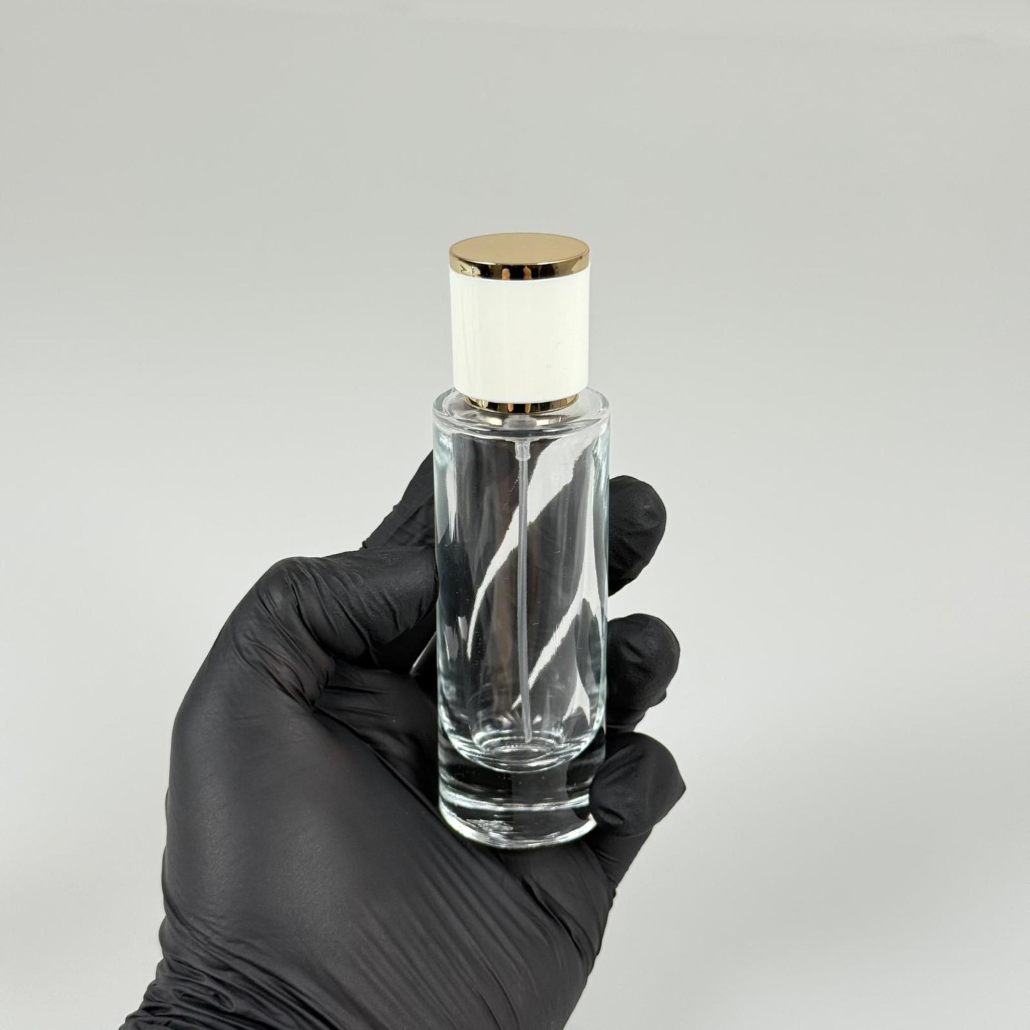 30 ML SİLİNDİR UZUN MODEL PARFÜM ŞİŞESİ - GÜMÜŞ METAL SPREYLİ + GOLD BEYAZ KAPAKLI (AĞIZ 15 MM GEÇME KOLAY KAPAMA)