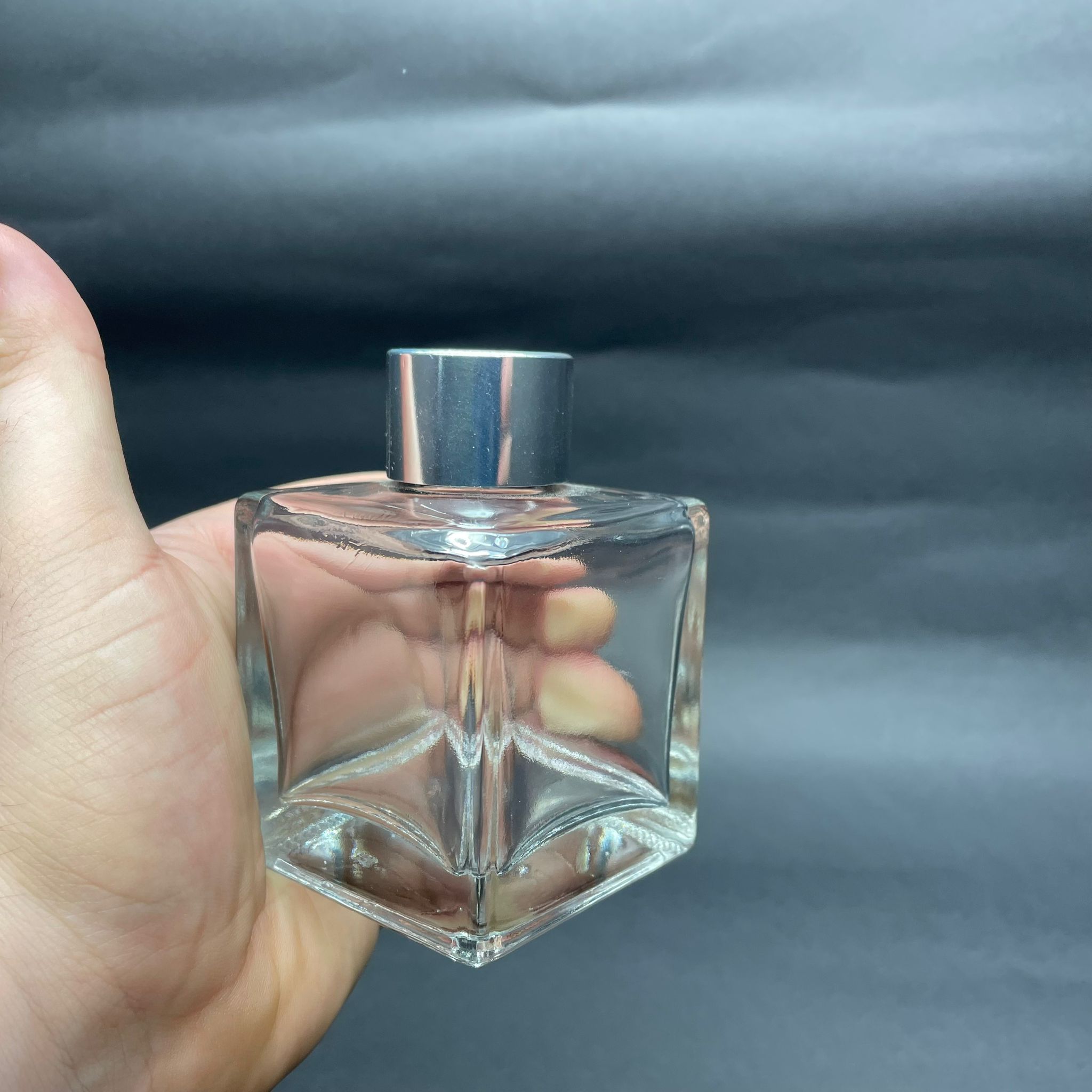 100 CC KARE BAMBU CAM BAMBU ODA KOKUSU ŞİŞESİ - 100 ML KÖŞELİ BAMBU ODA KOKUSU ŞİŞESİ - DİFÜZÖR ŞİŞE- CAM ŞİŞE + GÜMÜŞ KAPAK + TIPA
