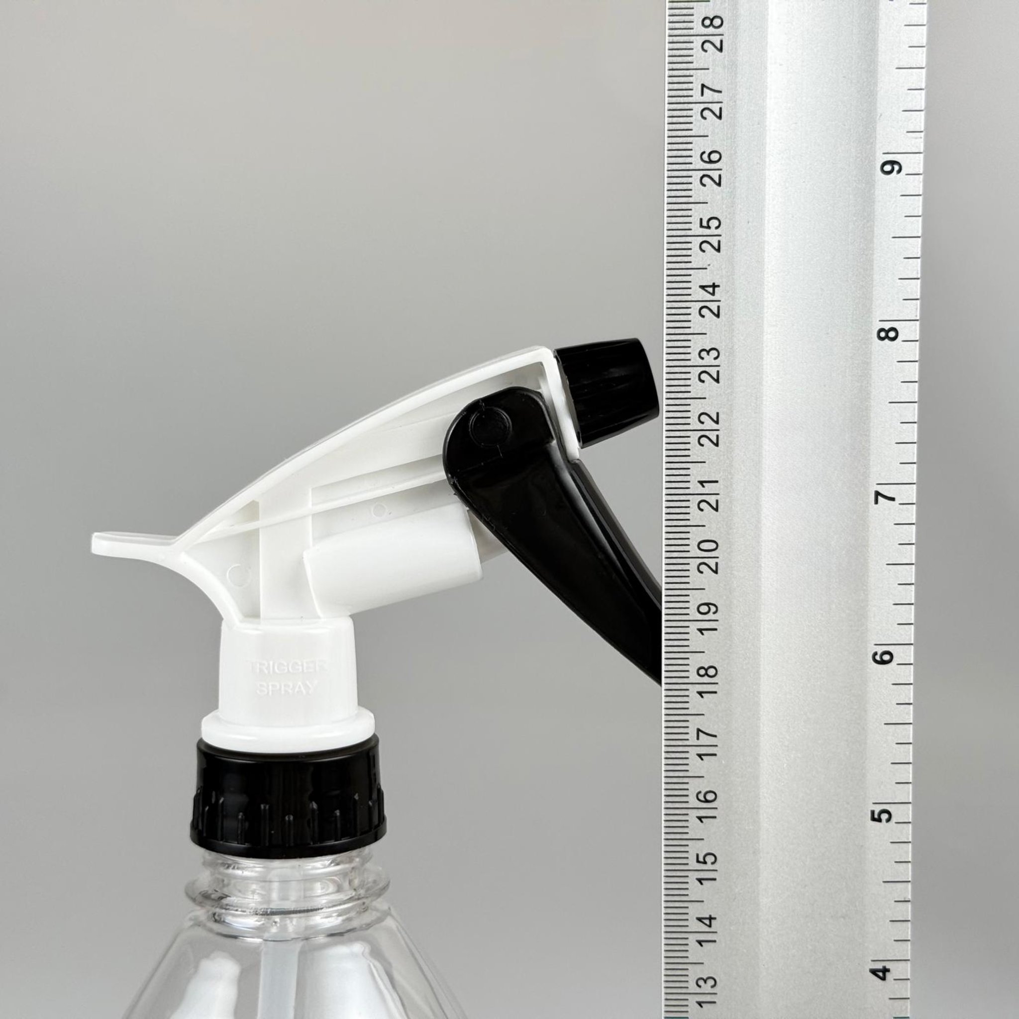 400 CC YASSI PET OTO BAKIM ŞİŞESİ - BÜYÜK SİYAH BEYAZ DOZAJLI KİMYASALA DAYANIKLI TRİGER TETİK SPREYLİ - 400 ML KİMYASALA DAYANIKLI PLASTİK ŞİŞE - 0,4 LT PET ŞİŞE - ŞEFFAF OTO TEMİZLİK ŞİŞESİ