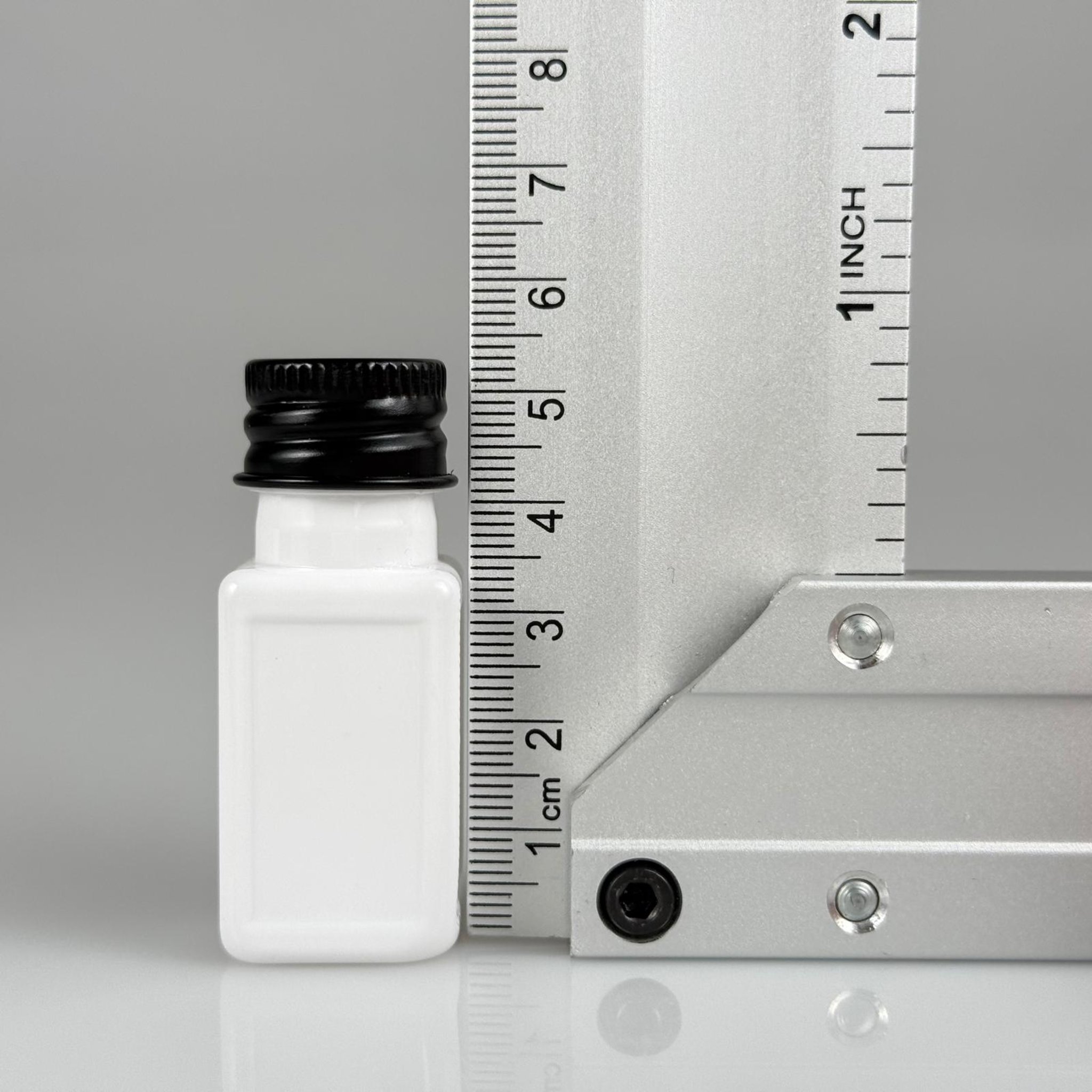 10 CC BEYAZ KARE PET SHOT ŞİŞE - KÖPÜK CONTALI SİYAH ALÜMİNYUM METAL KAPAKLI TAKIM - 10 ML PLASTİK ŞİŞE