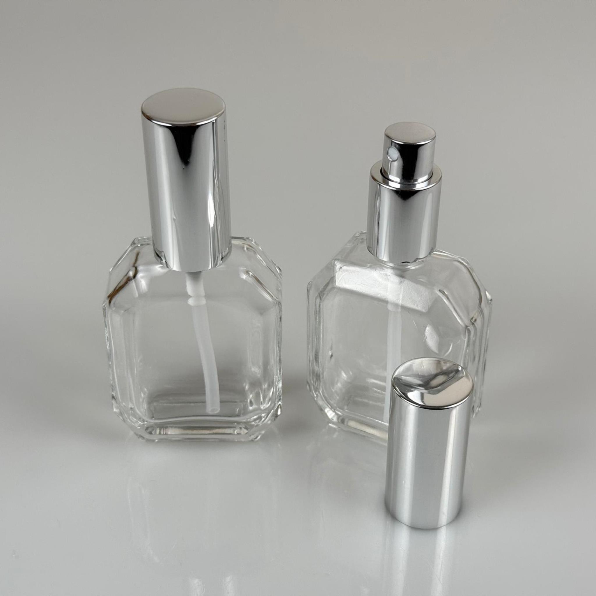 50 CC KAZABLANKA CAM ŞİŞE + GÜMÜŞ SPREY FISFIS - 50 ML HEDİYELİK CAM KOLONYA ŞİŞESİ - DÜĞÜN, NİŞAN, SÖZ, KINA, CENAZE, PROMOSYON, PARFÜM İÇİN HEDİYELİK KOLONYA ŞİŞELERİ