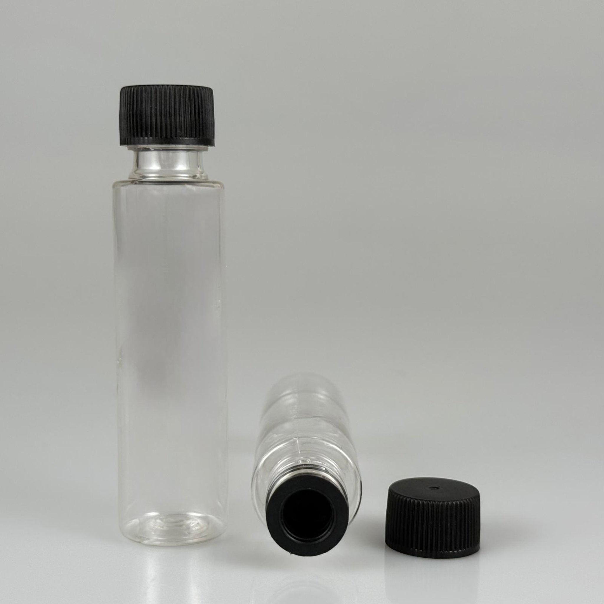 35 ML TIPALI, SIZDIRMAZ KAPAKLI PET ŞİŞE - 35 CC ŞEFFAF PLASTİK ŞİŞE + CONTALI SİYAH KAPAK + SİYAH KÖR TIPA TAKIM