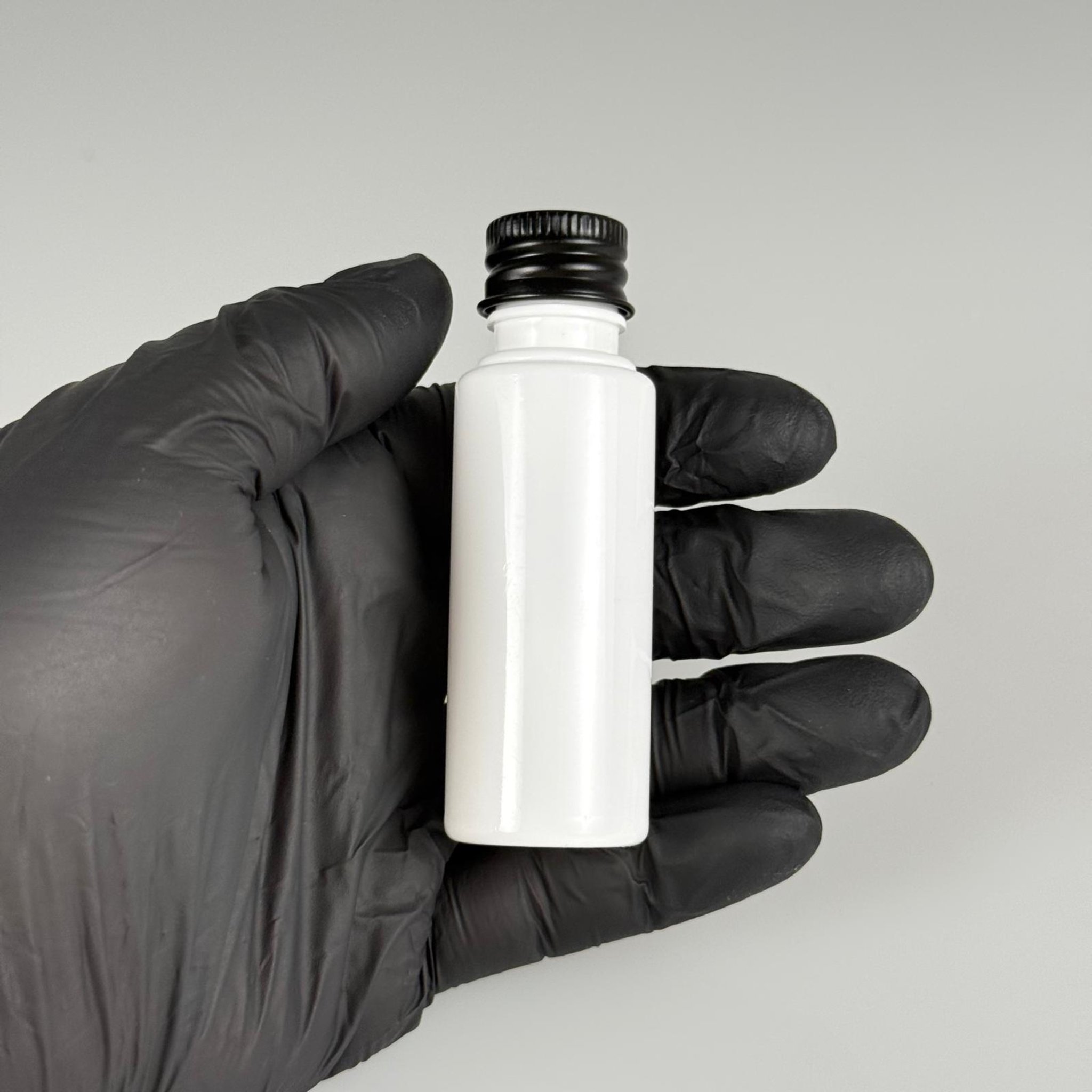30 CC BEYAZ PET SHOT ŞİŞE - KÖPÜK CONTALI SİYAH ALÜMİNYUM METAL KAPAKLI + KÖR TIPALI TAKIM - 30 ML PLASTİK ŞİŞE
