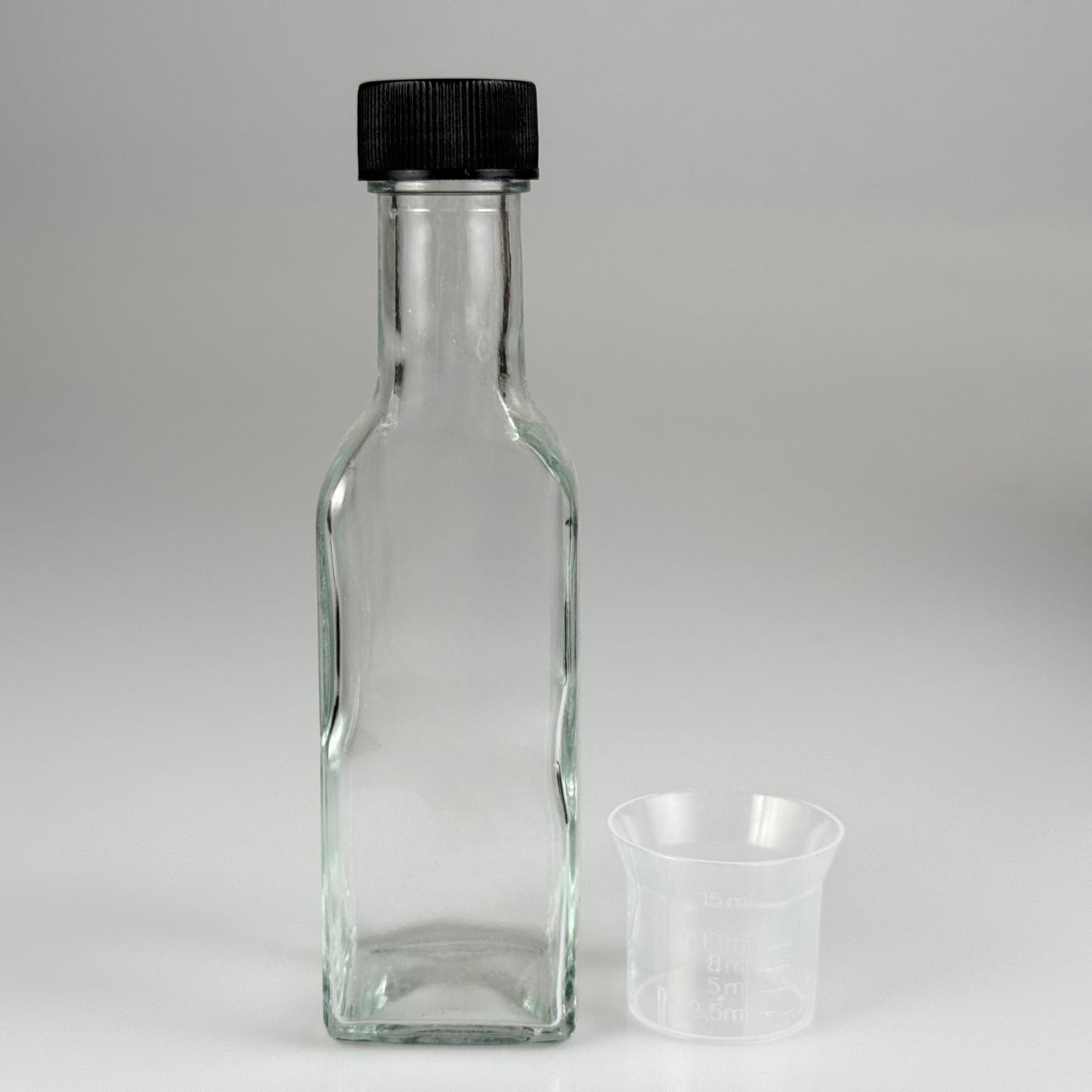 100 CC MARASKA CAM ŞİŞE + SİYAH KAPAKLI + 15 ML ÖLÇEK TAKIM - 100 ML KÖŞELİ CAM ŞİŞE - 100 ML KARE CAM YAĞ ŞİŞESİ
