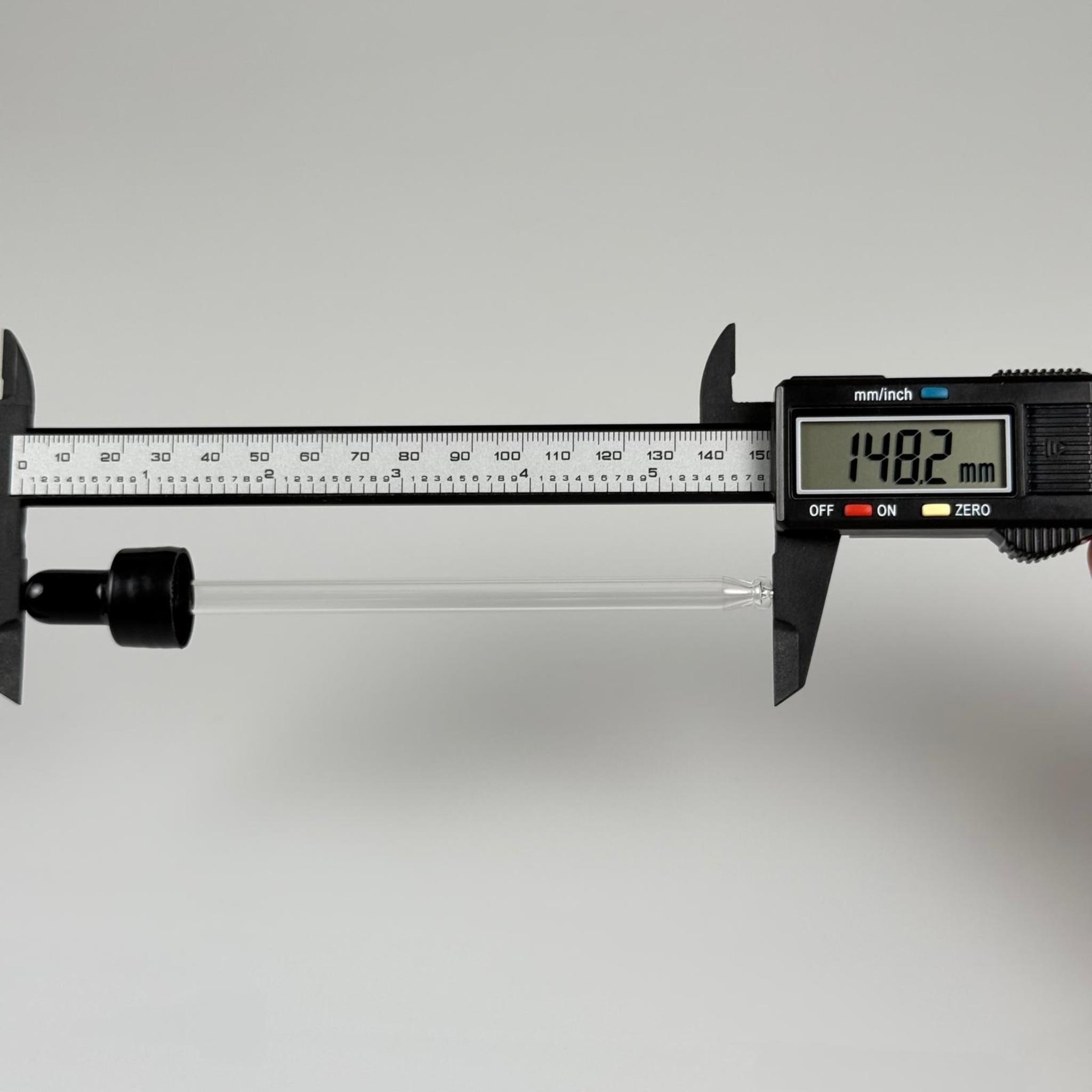 18 MM CAM DAMLALIKLI TAKIM - SİYAH EMZİK +  DELİKLİ PLASTİK DÜZ SİYAH KAPAK + 132 MM CAM PİPET